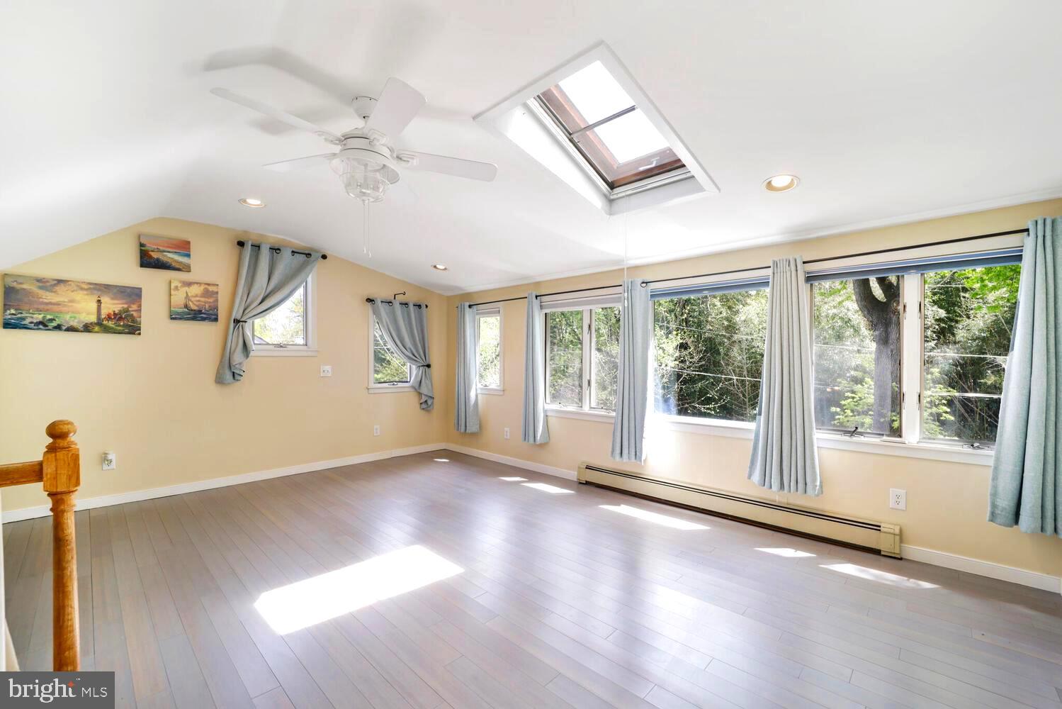 SHOREHAM BEACH - Residential