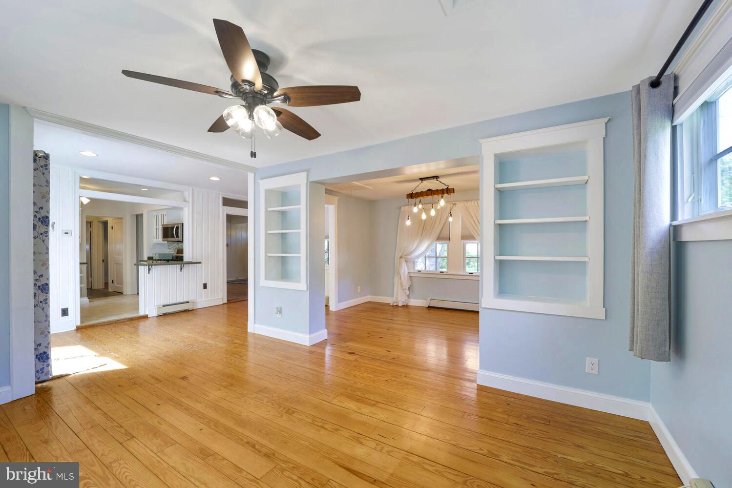 SHOREHAM BEACH - Residential