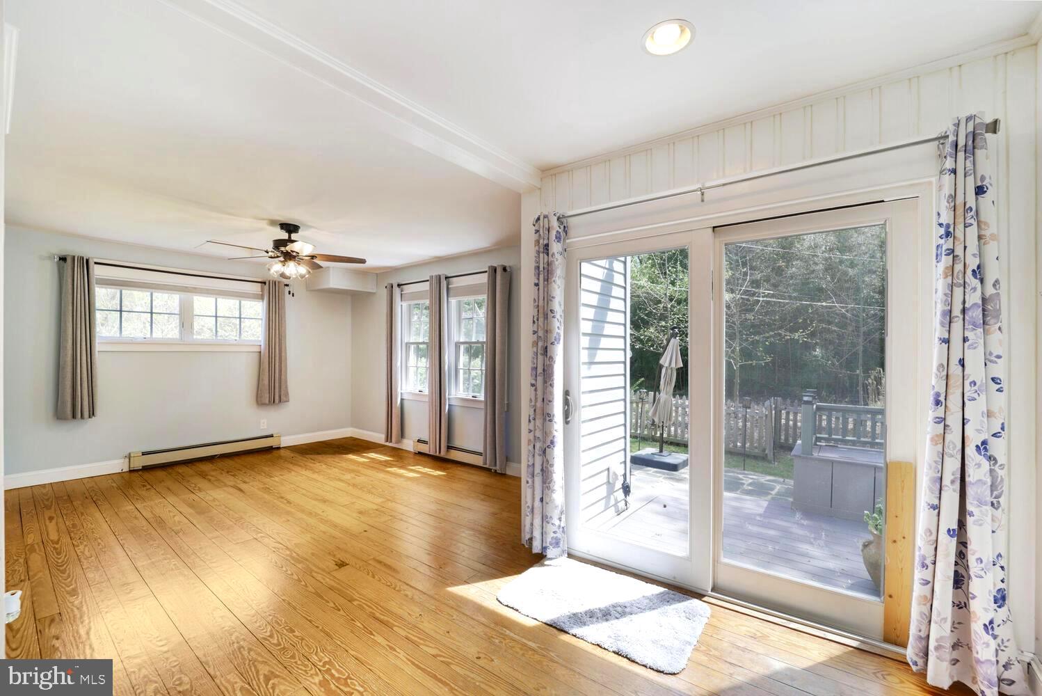 SHOREHAM BEACH - Residential