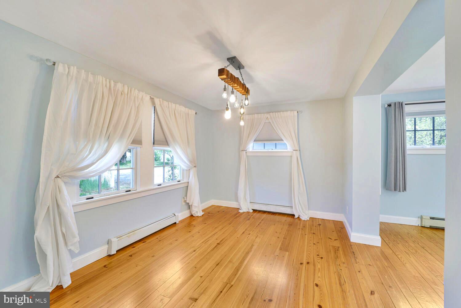 SHOREHAM BEACH - Residential