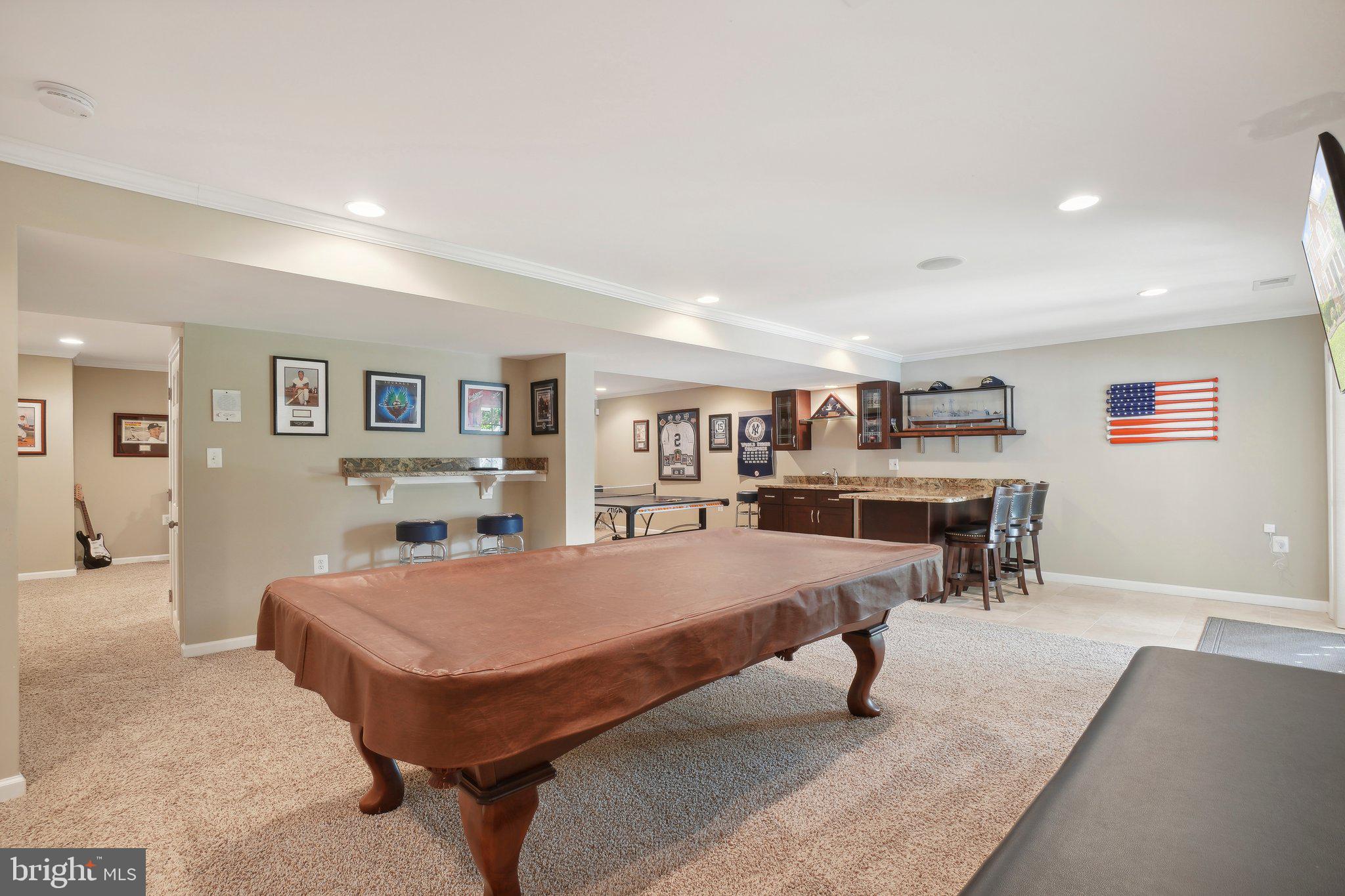 CAMERON CHASE - Residential