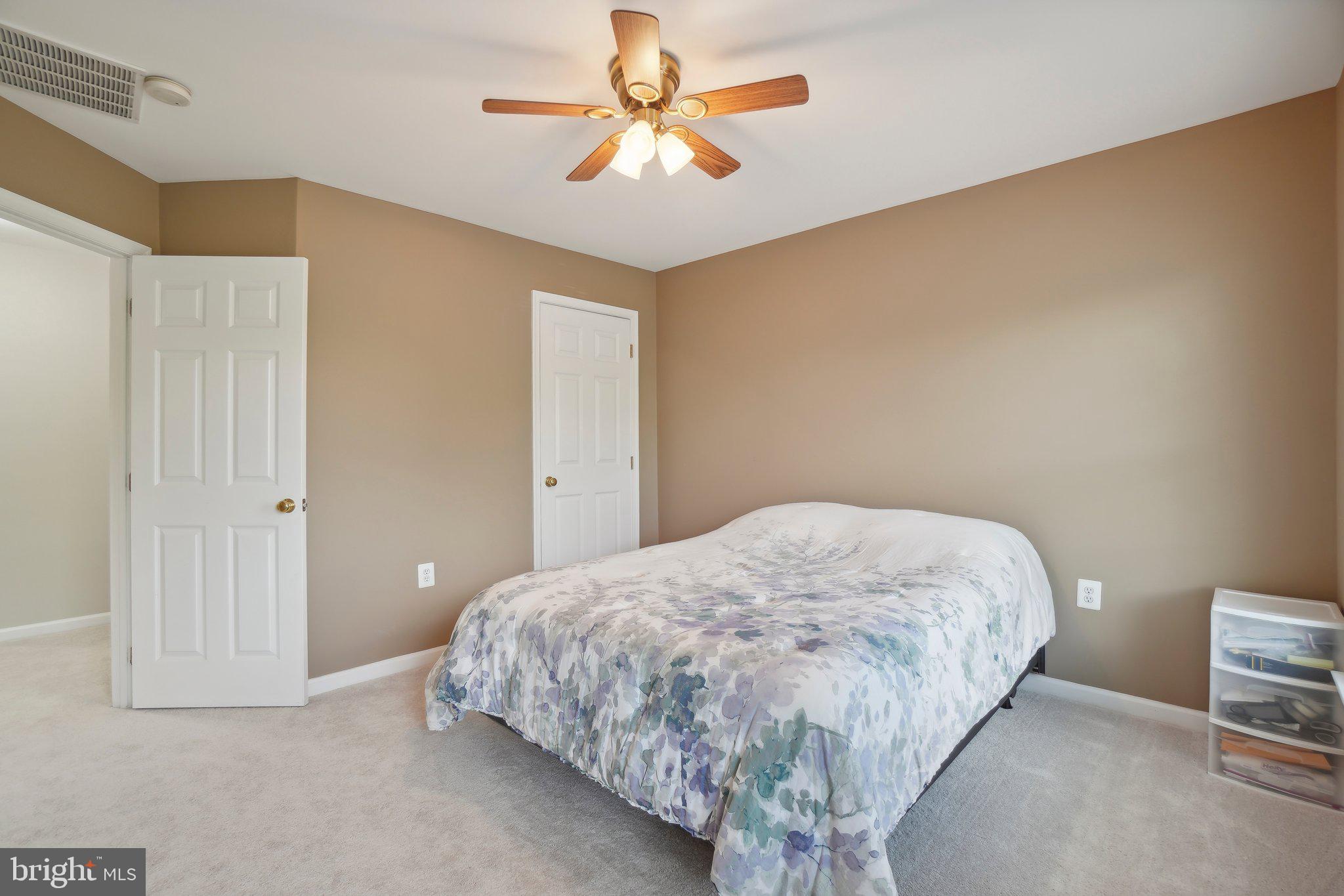 CAMERON CHASE - Residential