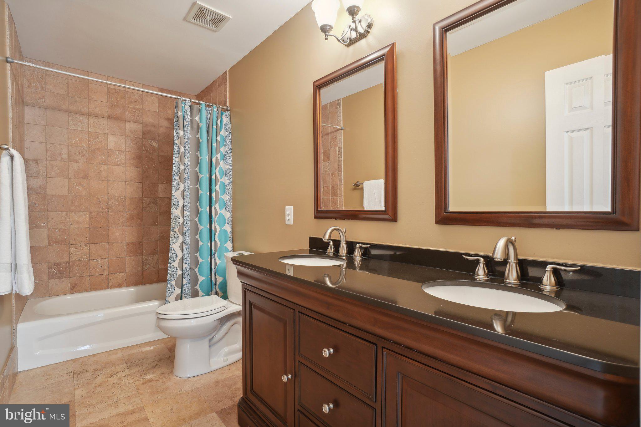 CAMERON CHASE - Residential