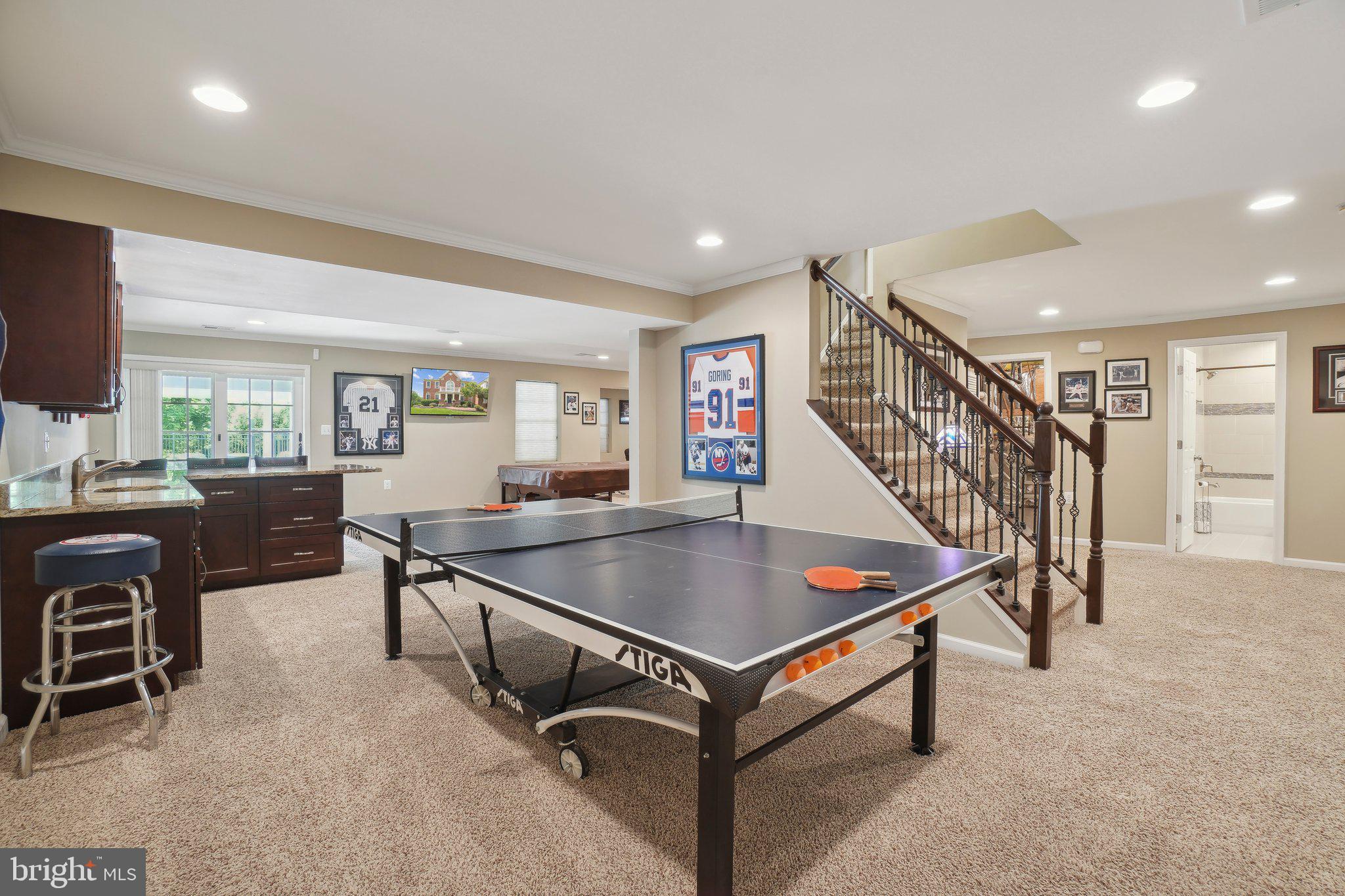 CAMERON CHASE - Residential