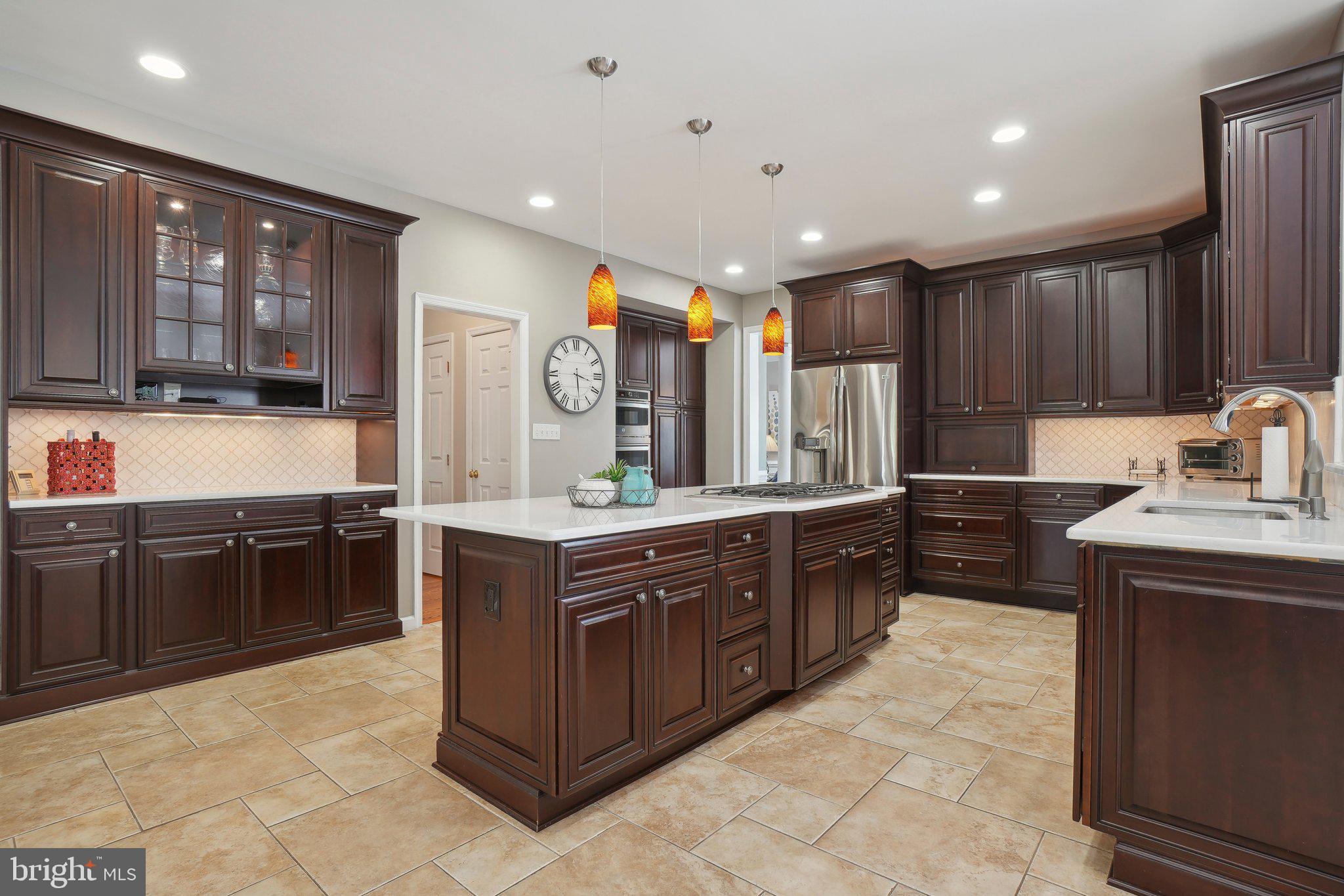 CAMERON CHASE - Residential