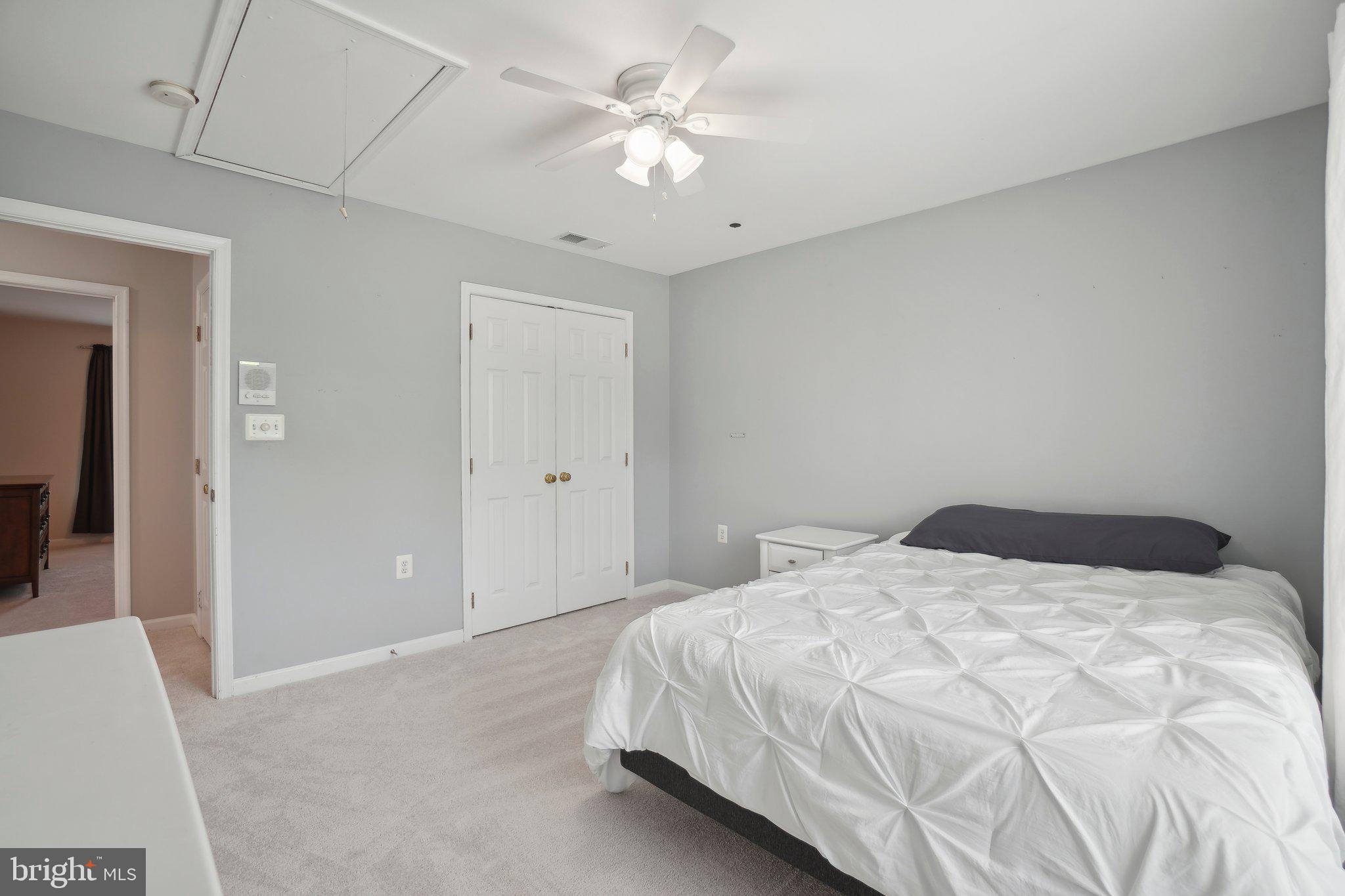 CAMERON CHASE - Residential