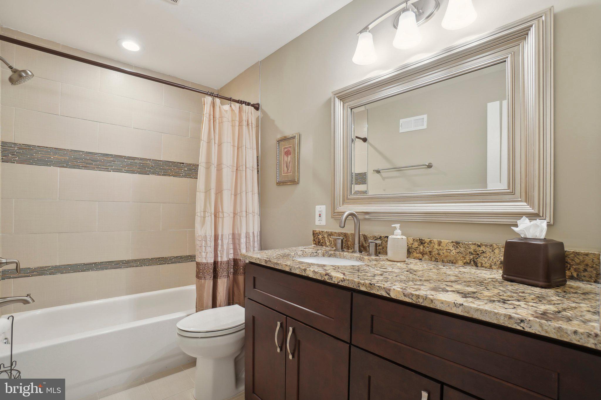 CAMERON CHASE - Residential