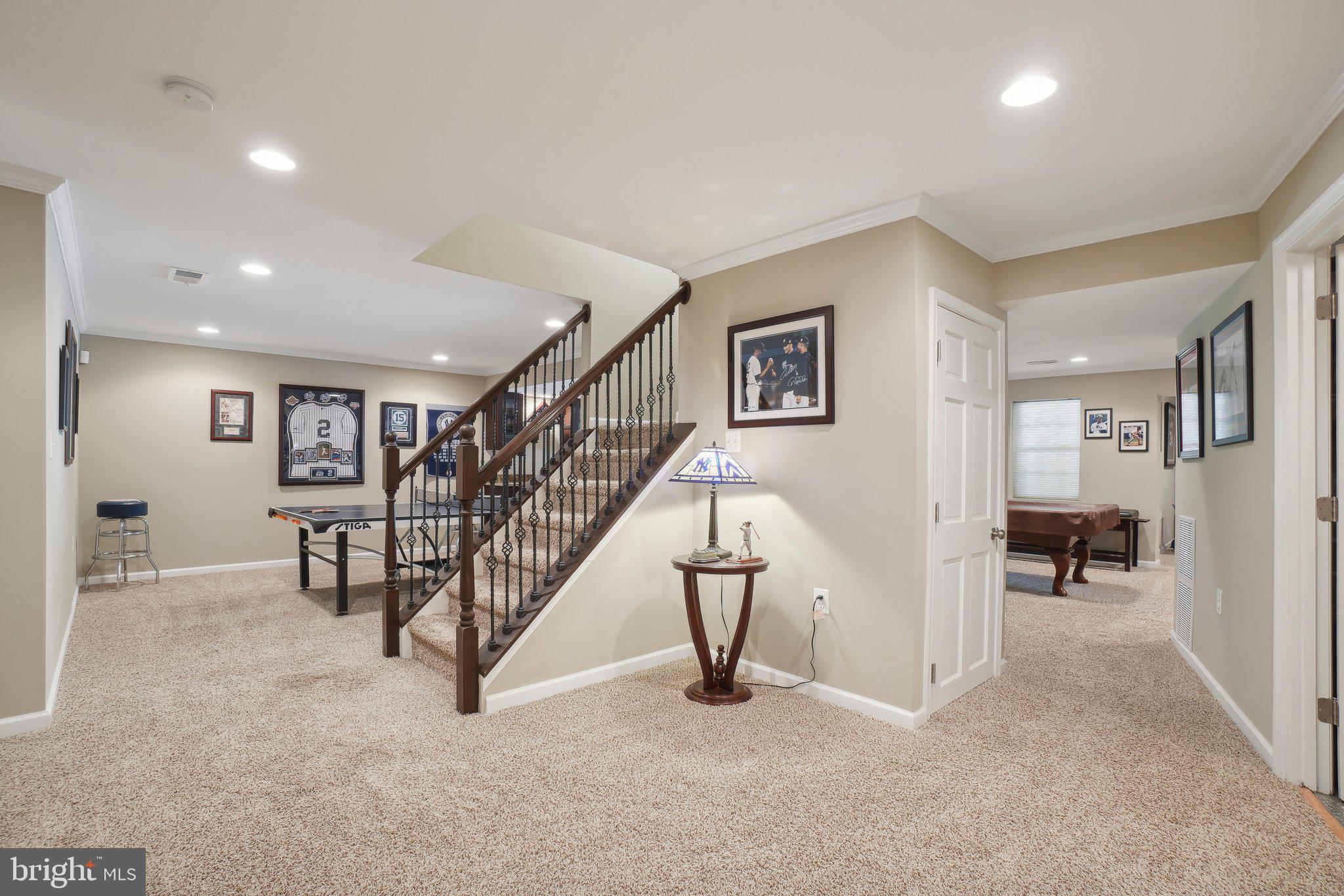 CAMERON CHASE - Residential