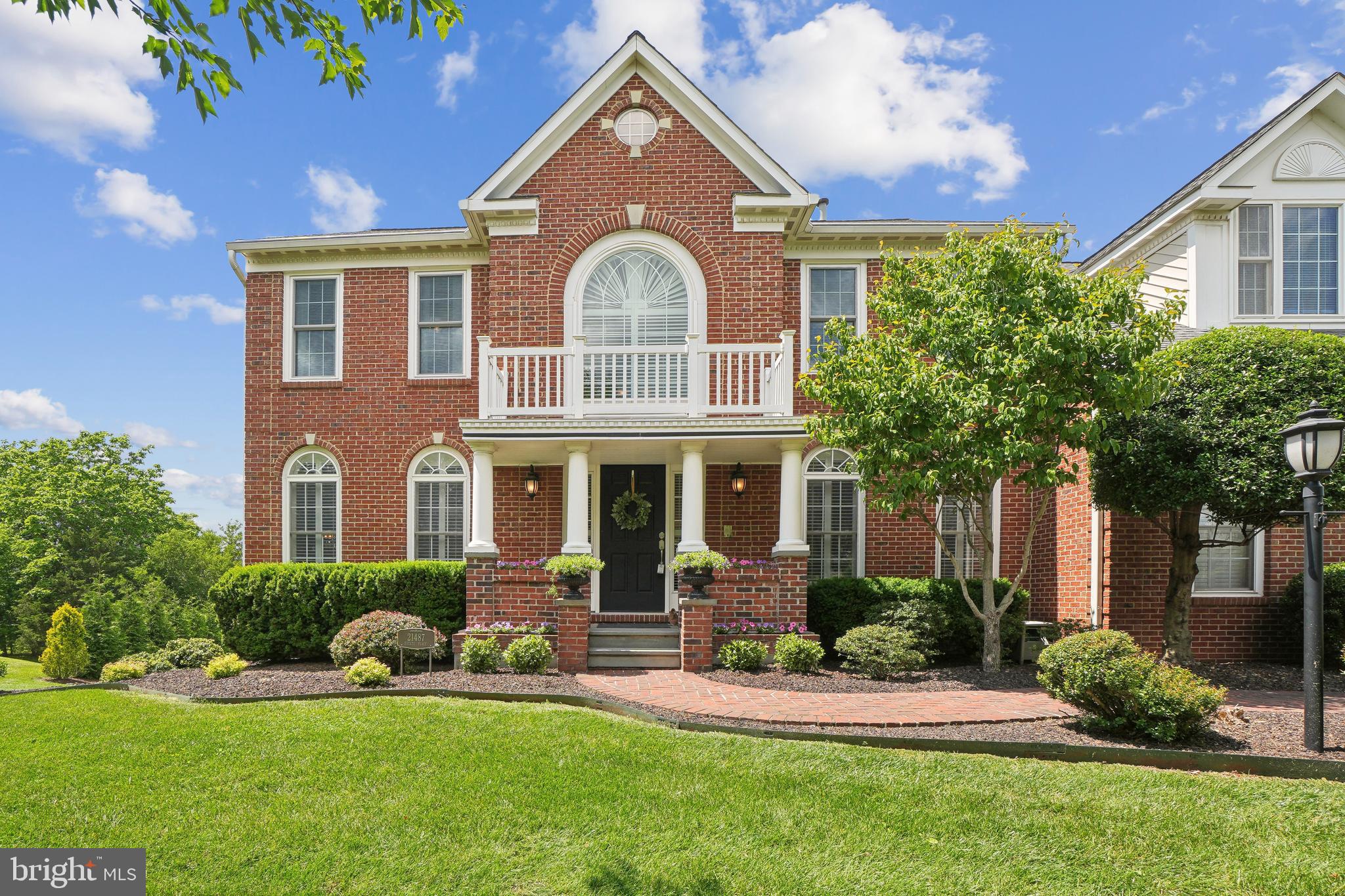 CAMERON CHASE - Residential