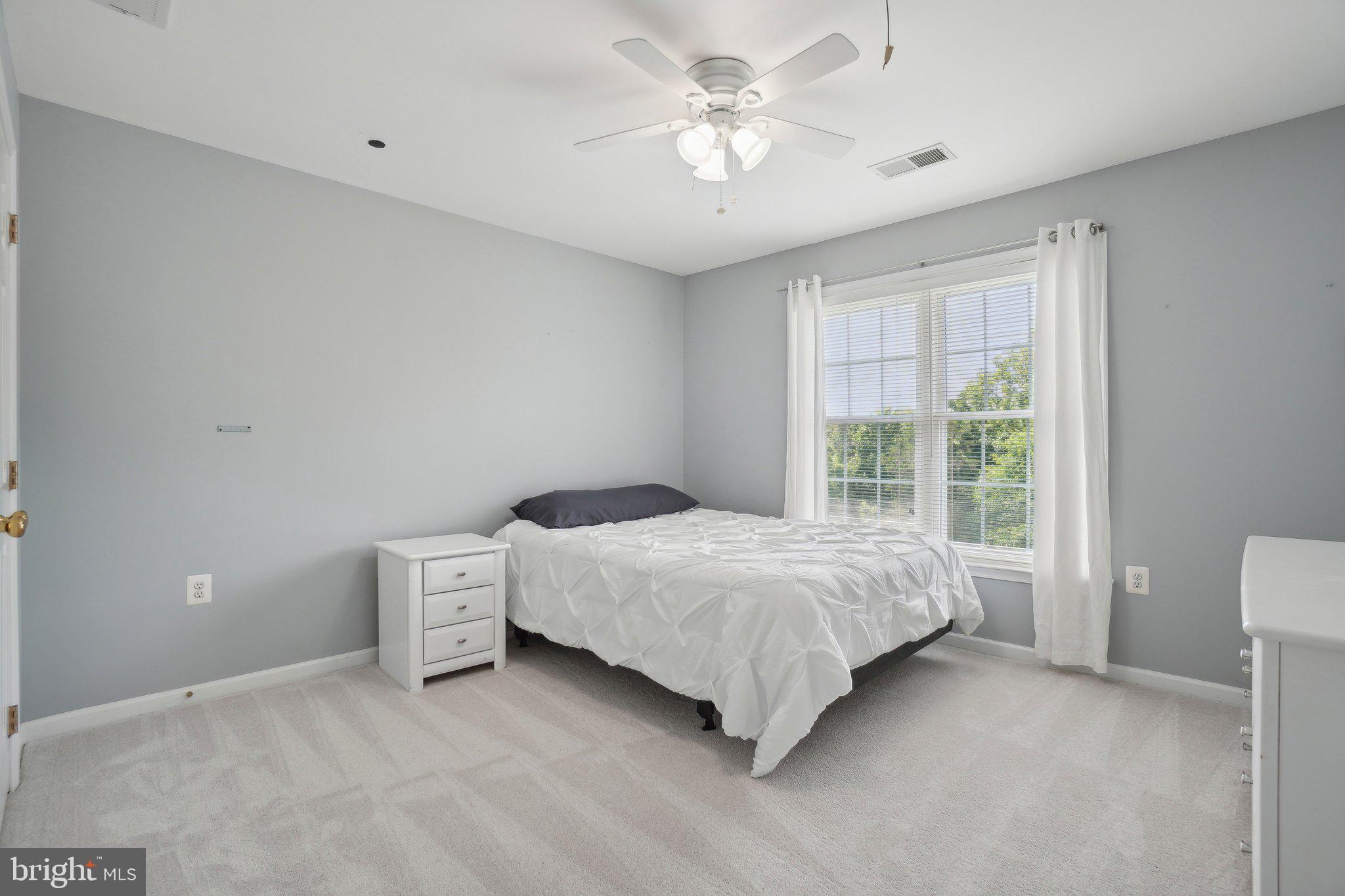 CAMERON CHASE - Residential