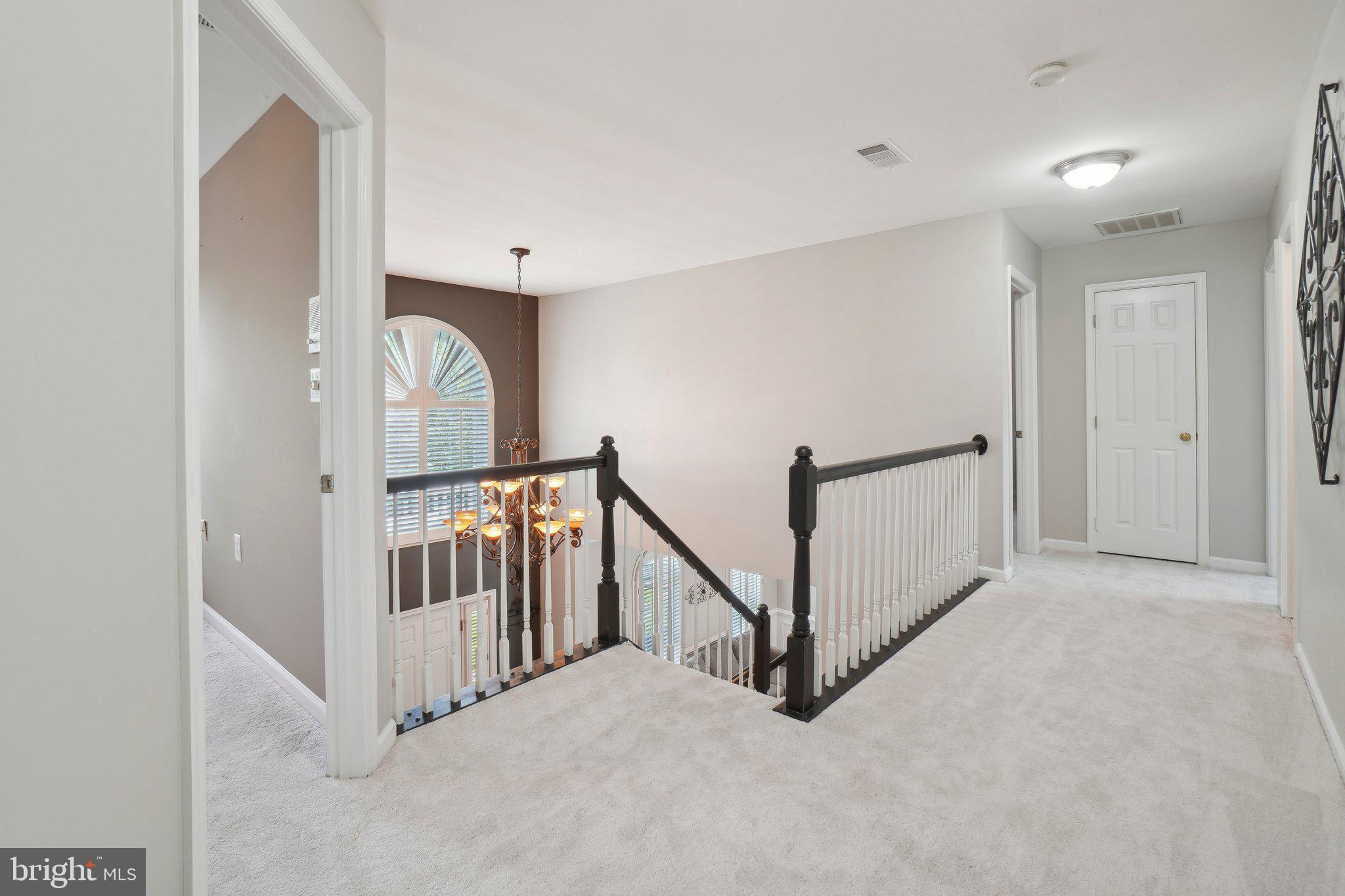 CAMERON CHASE - Residential