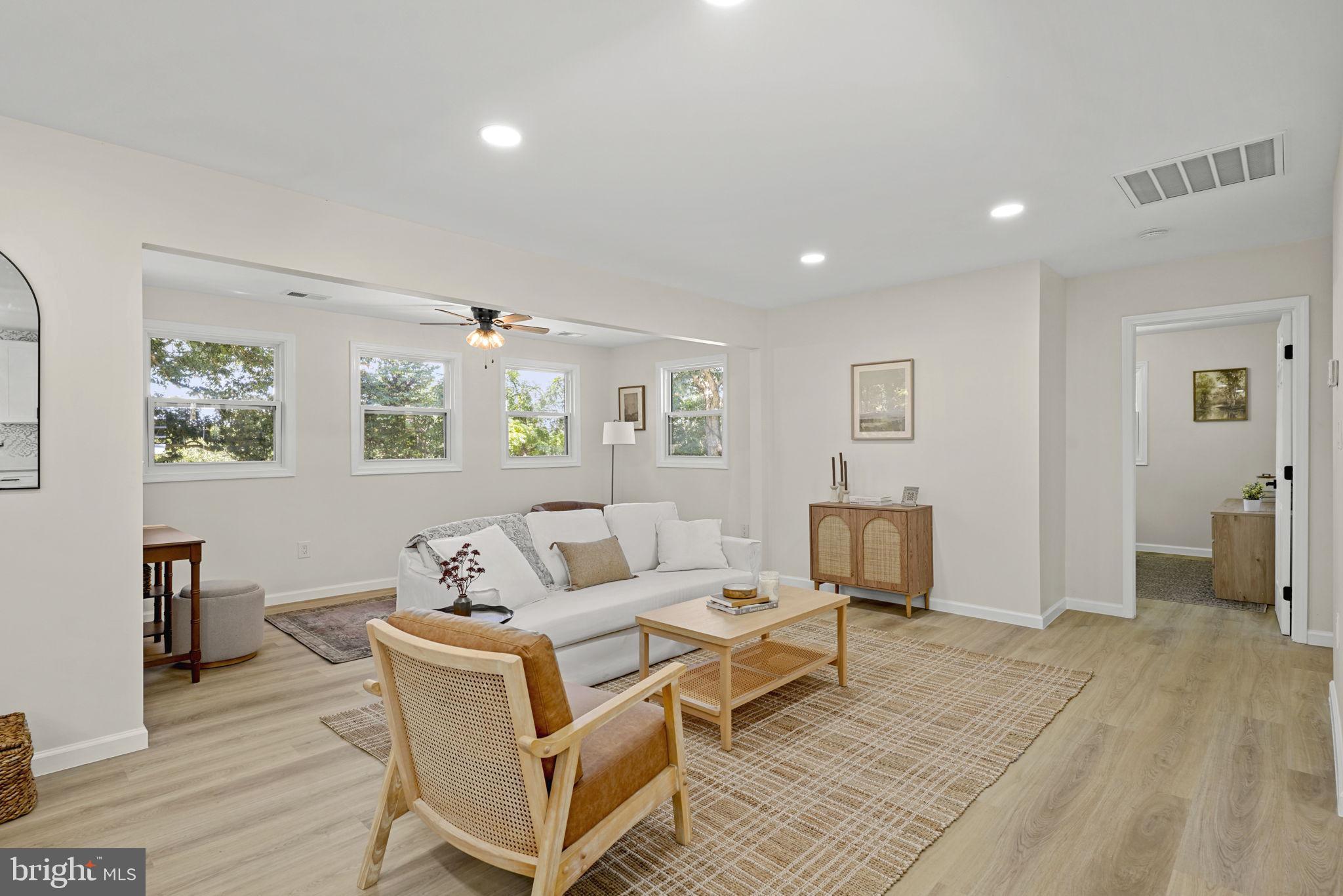 SHENANDOAH RETREAT - Residential Lease