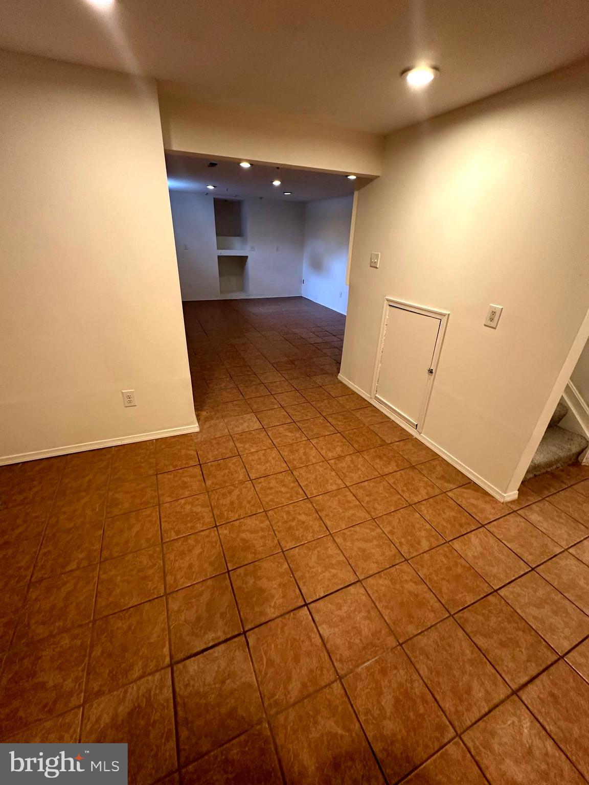 WILLOW CREEK - Residential Lease