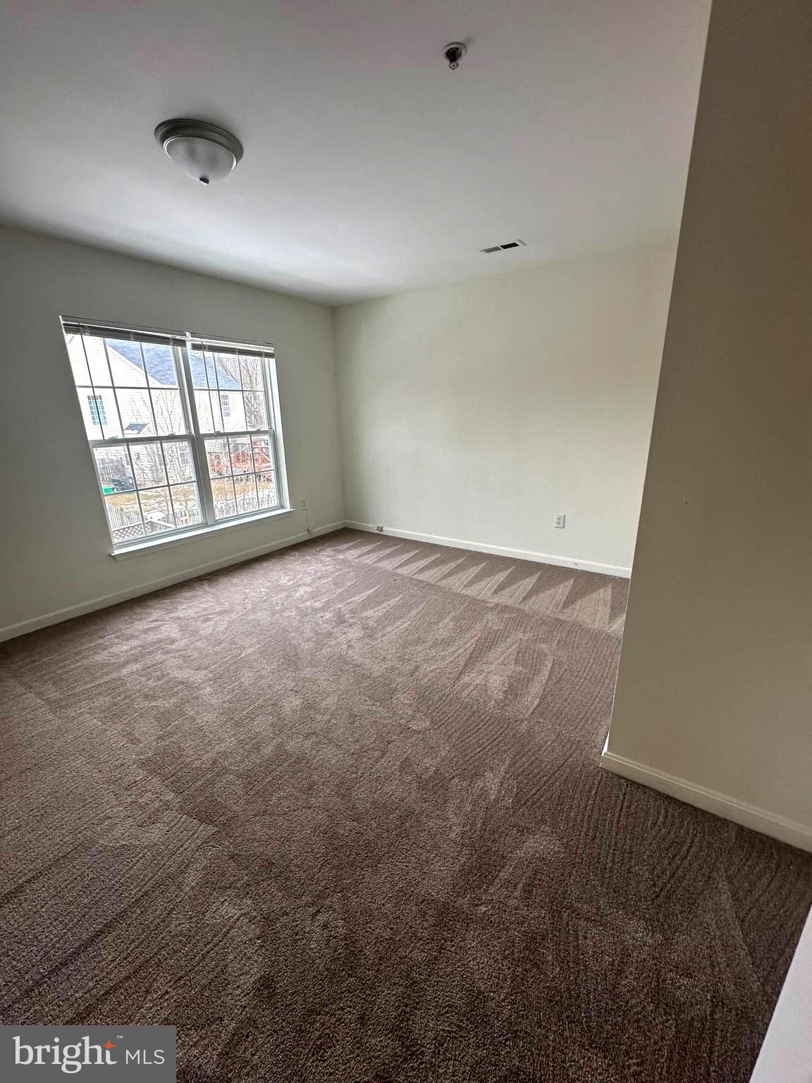 WILLOW CREEK - Residential Lease