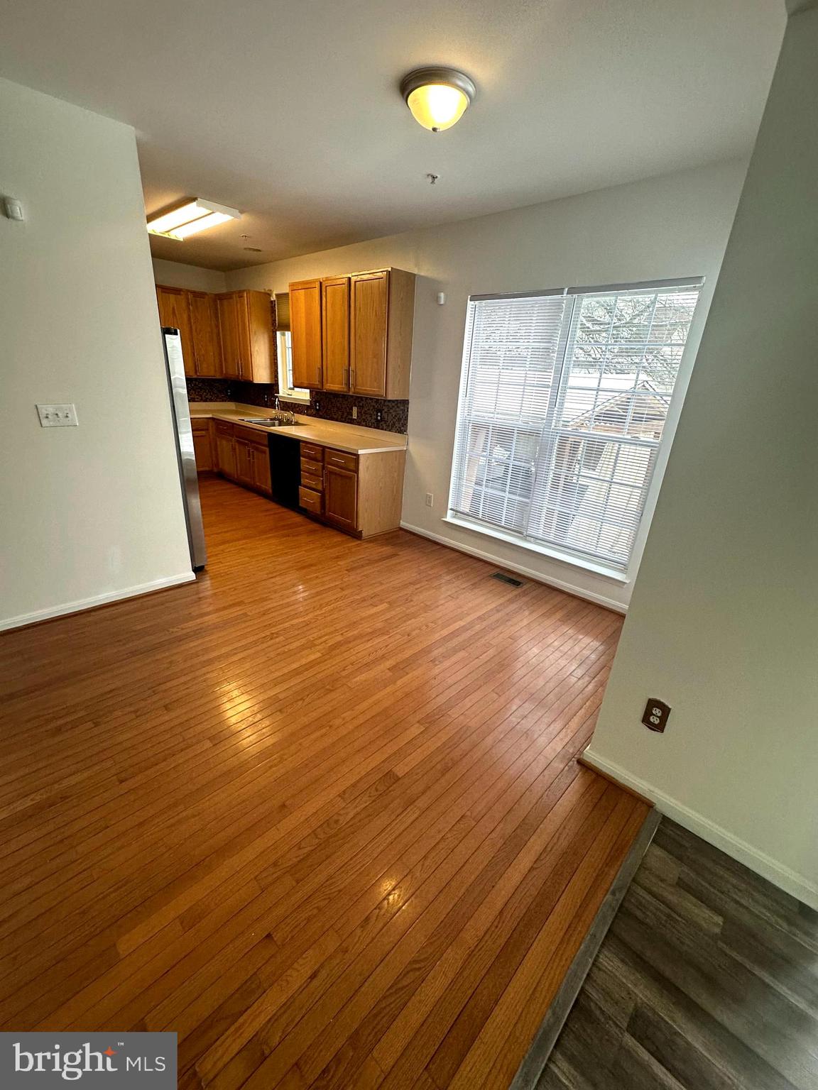 WILLOW CREEK - Residential Lease