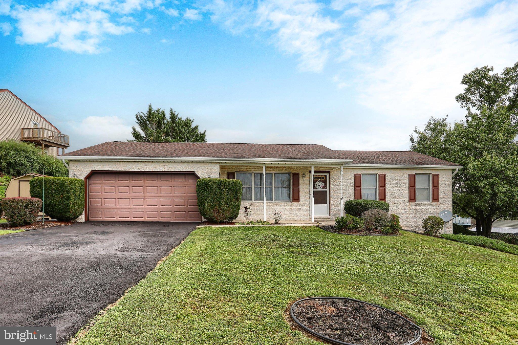 6 MEADOWVIEW DRIVE
