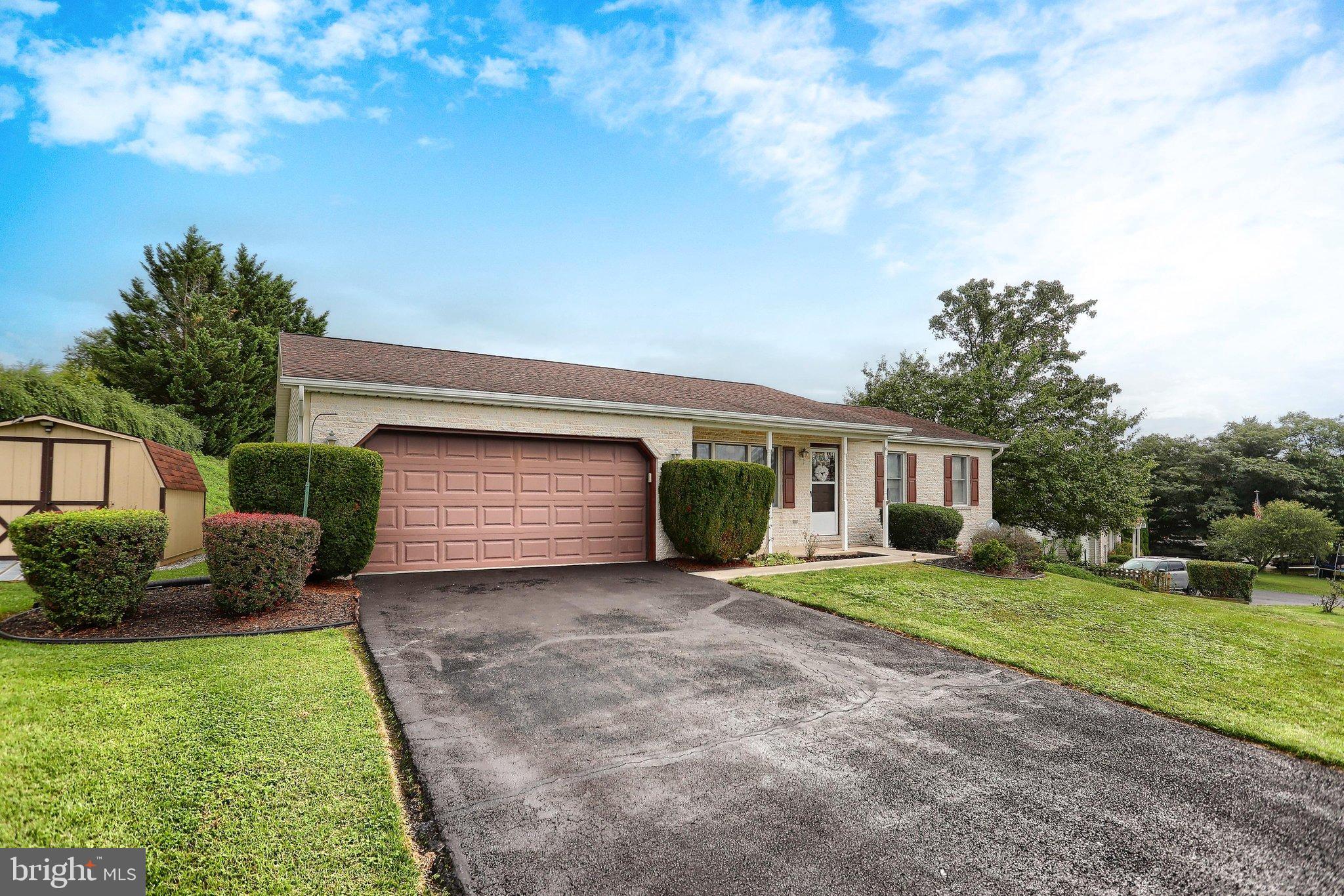6 MEADOWVIEW DRIVE