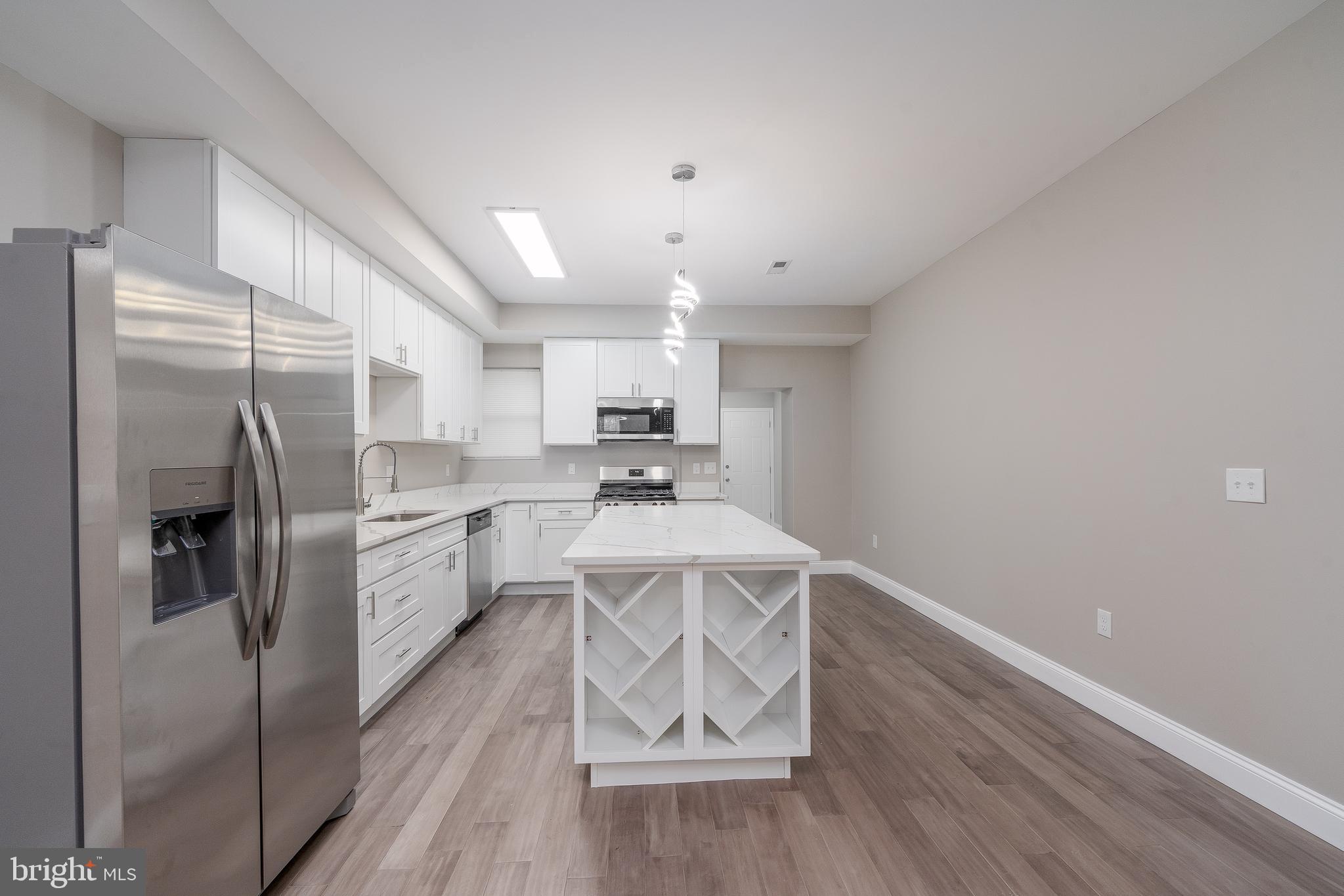 WAVERLY - Residential