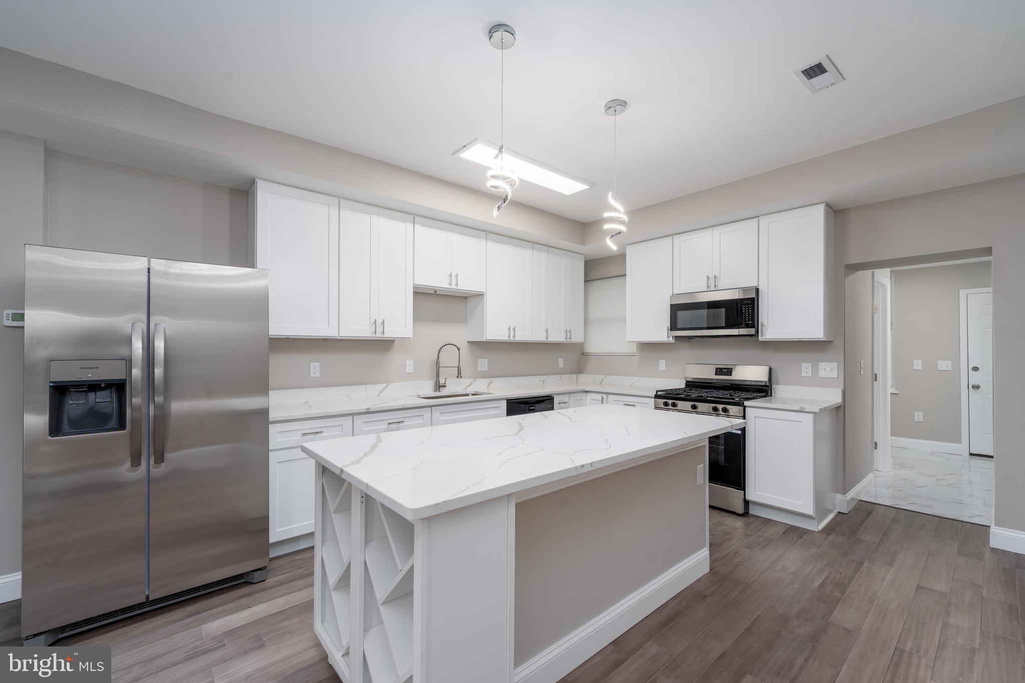 WAVERLY - Residential