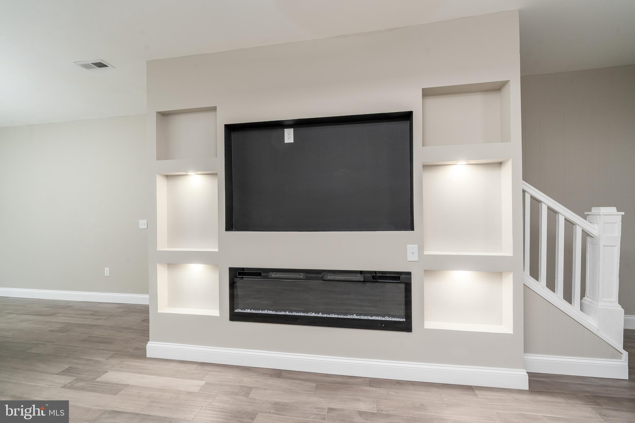 WAVERLY - Residential