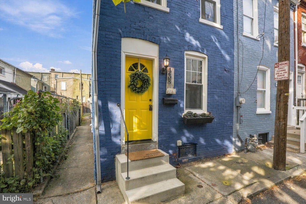 Photo of 433 Chambers Street, LANCASTER, PA 17603 (MLS # PALA2098082)