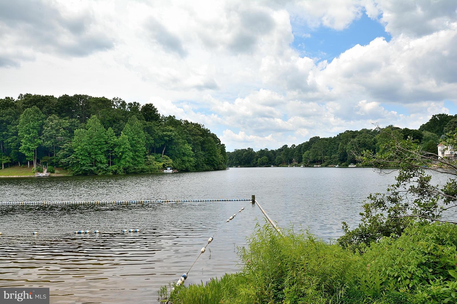 COUNTRY CLUB/LAKE MONTCLAIR - Residential