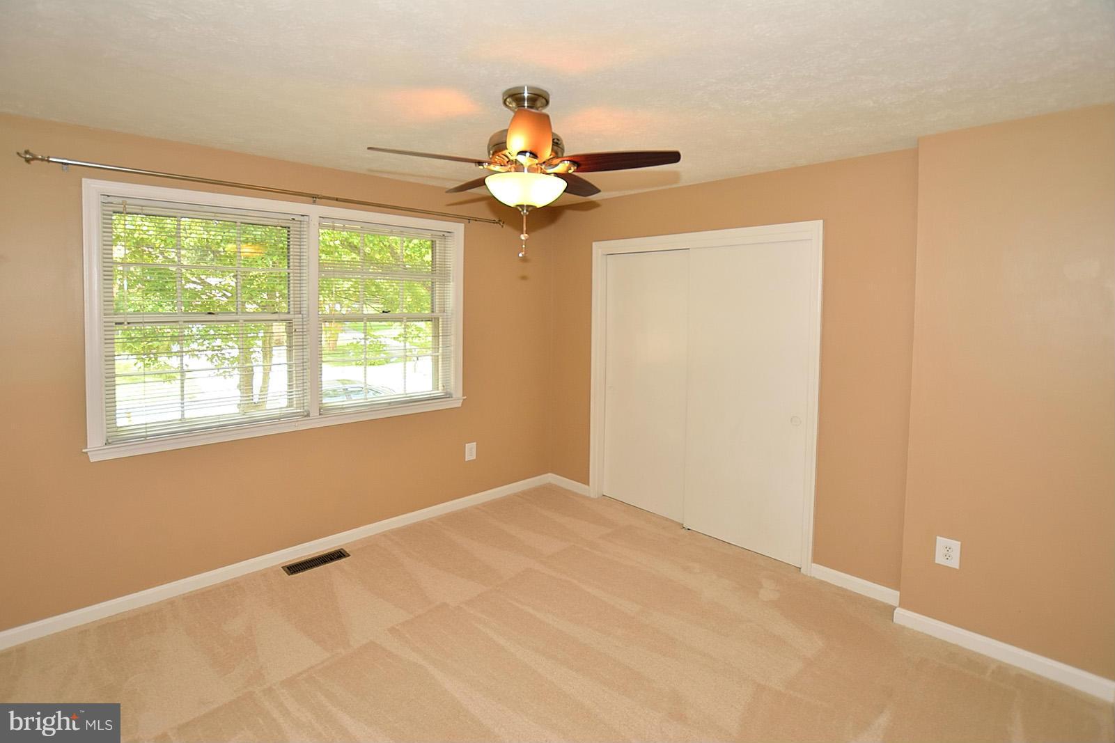 COUNTRY CLUB/LAKE MONTCLAIR - Residential