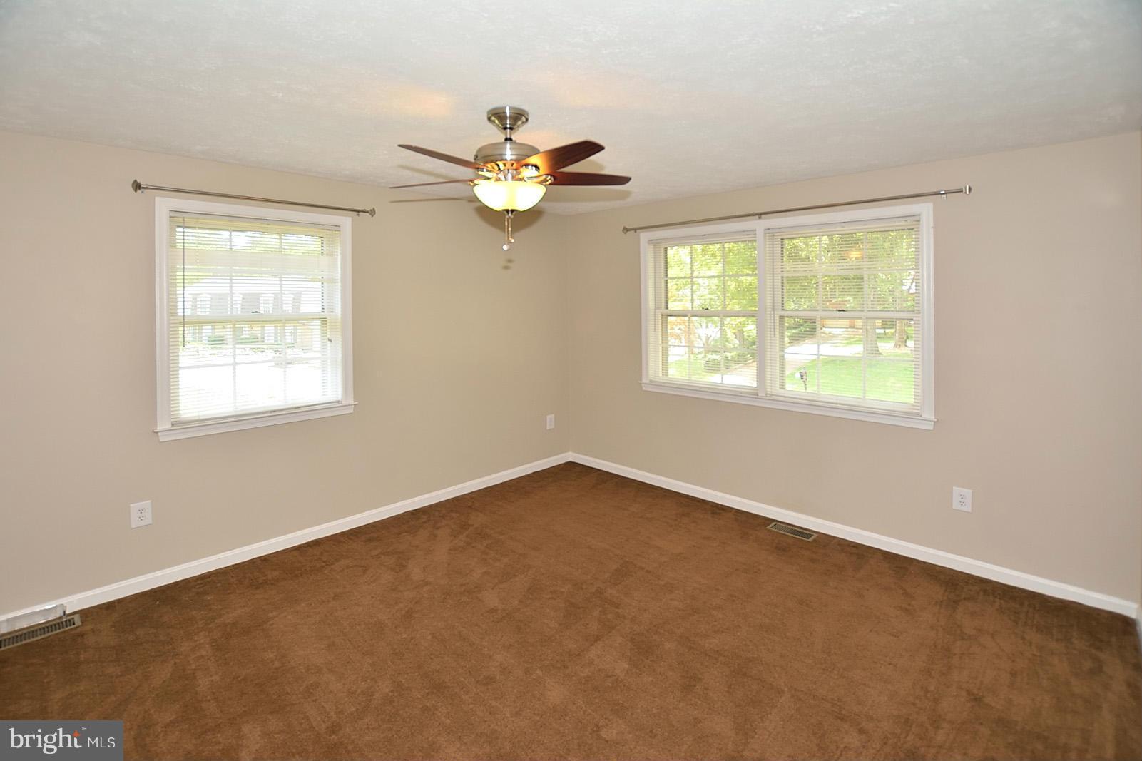 COUNTRY CLUB/LAKE MONTCLAIR - Residential