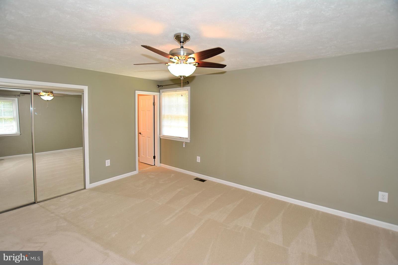 COUNTRY CLUB/LAKE MONTCLAIR - Residential