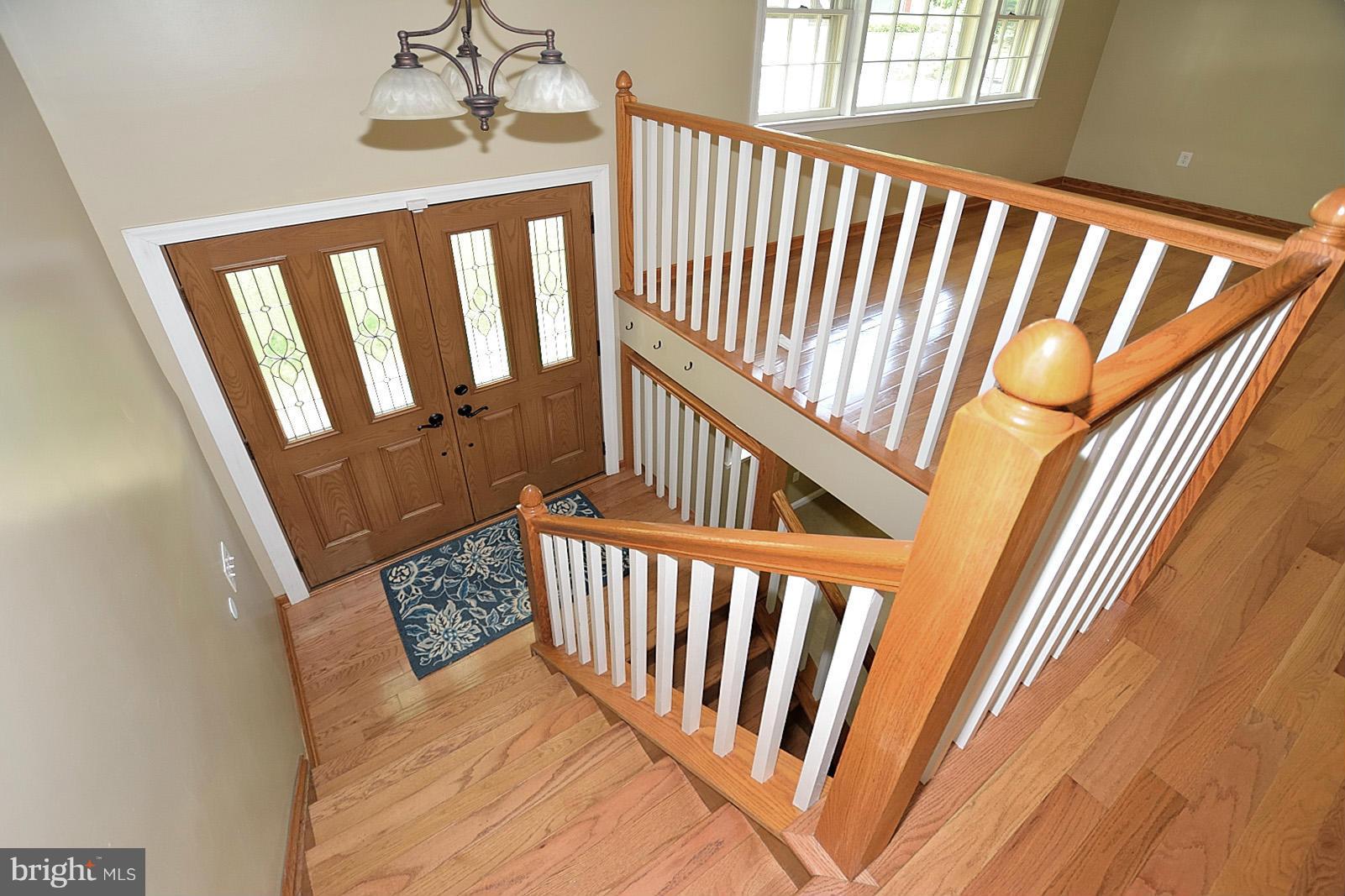 COUNTRY CLUB/LAKE MONTCLAIR - Residential