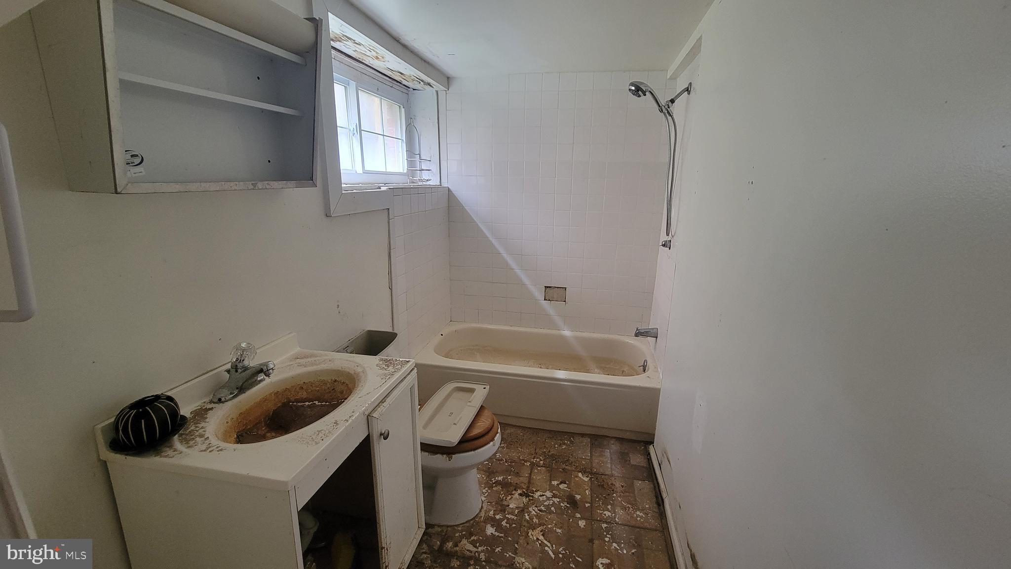 BEAVER HEIGHTS - Residential