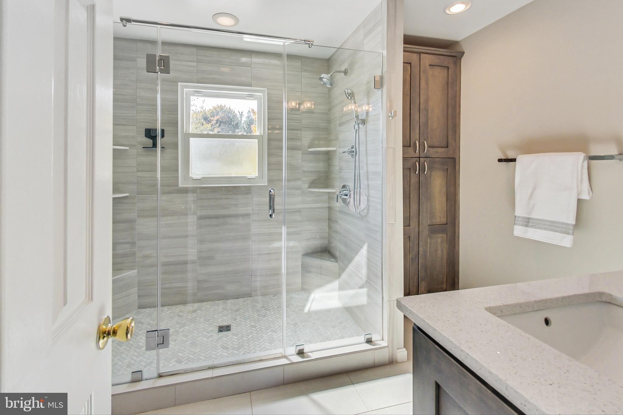 THE DOWNS - Residential