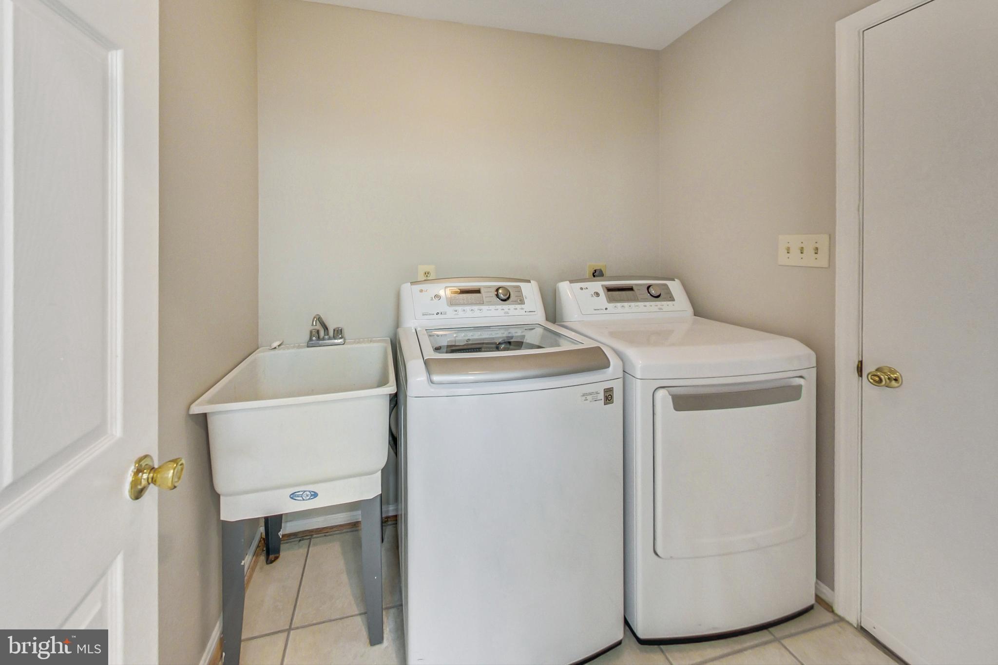 THE DOWNS - Residential