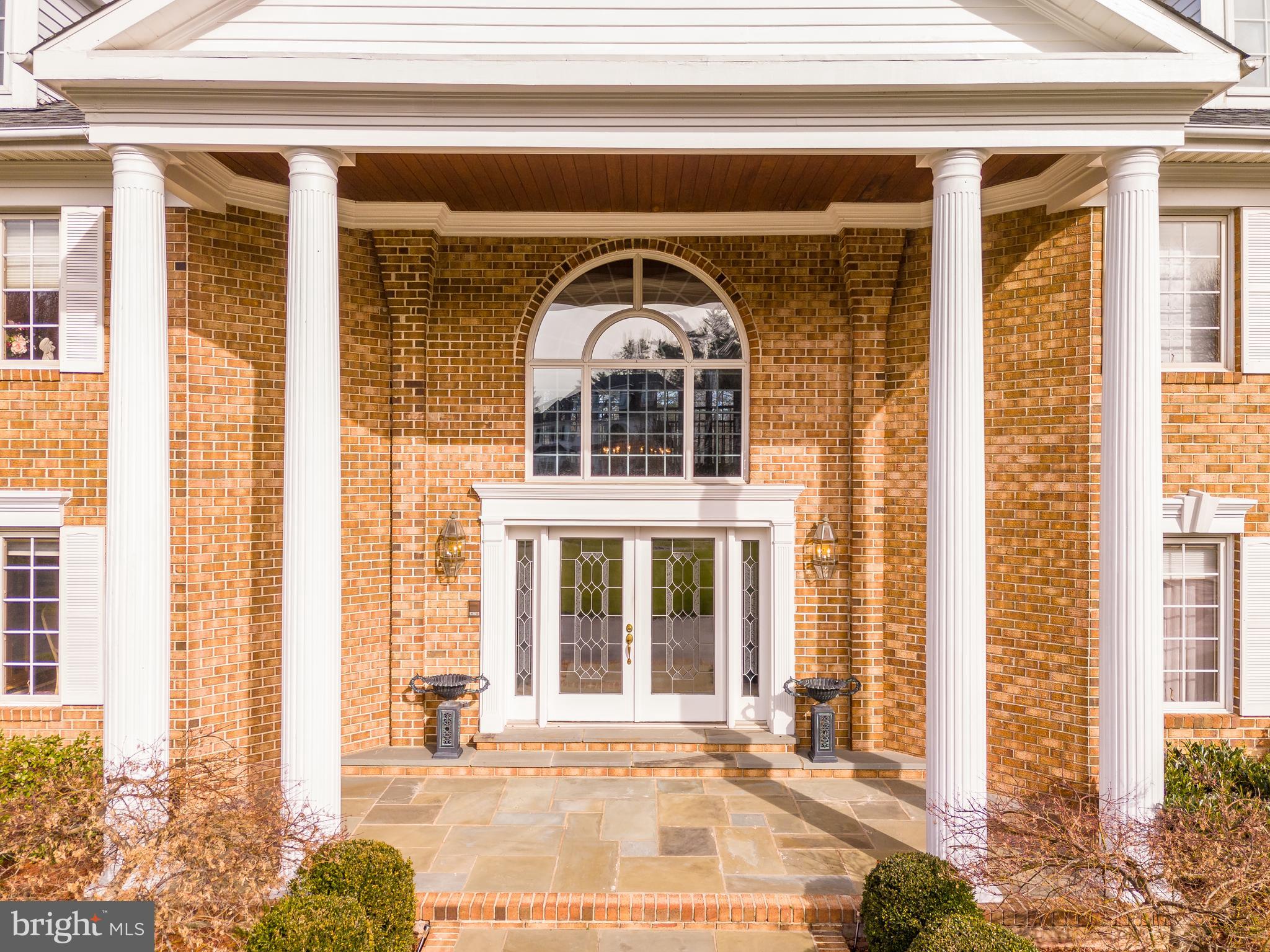 COUNTRY CLUB ESTS - Residential