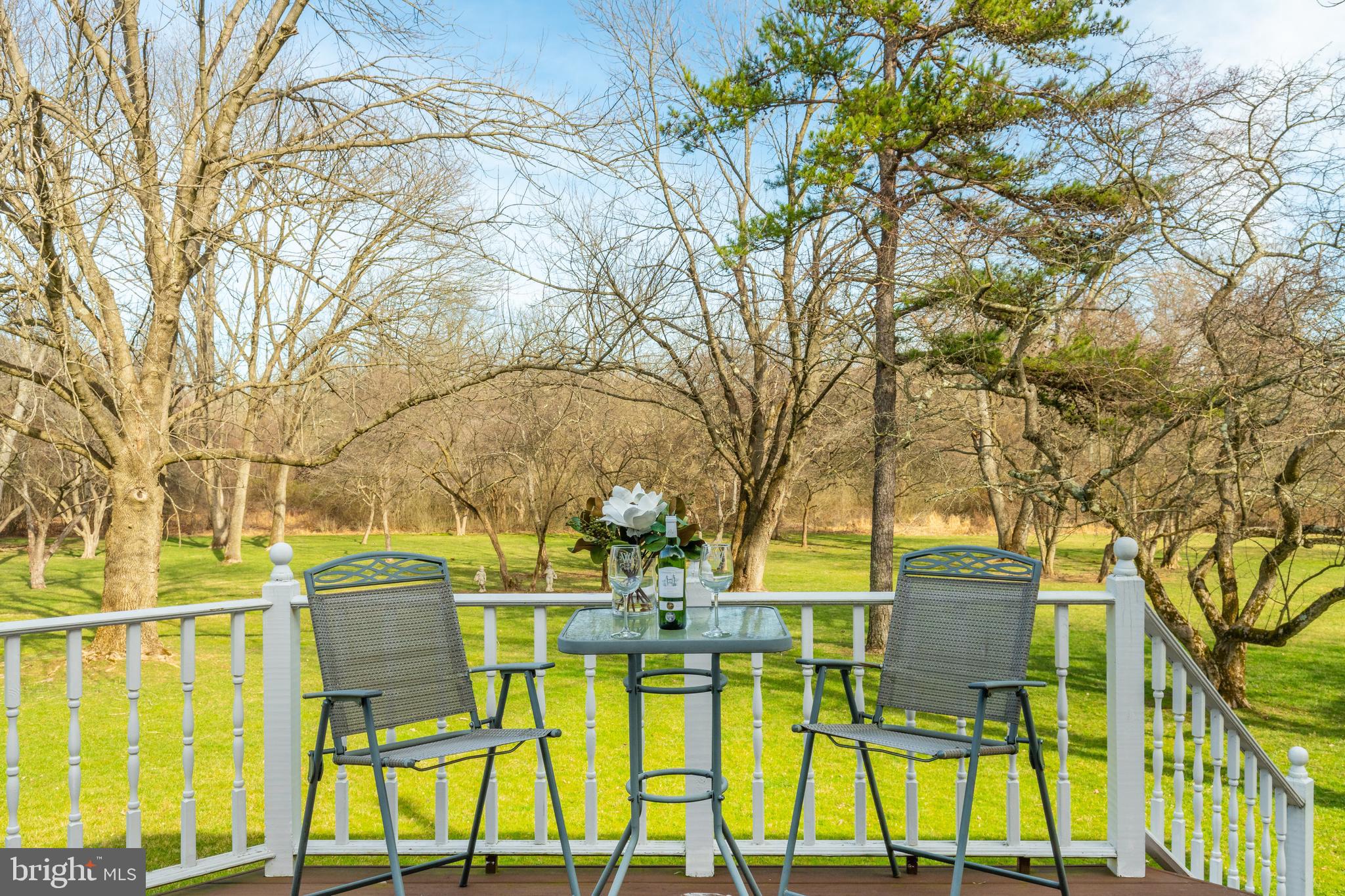 COUNTRY CLUB ESTS - Residential