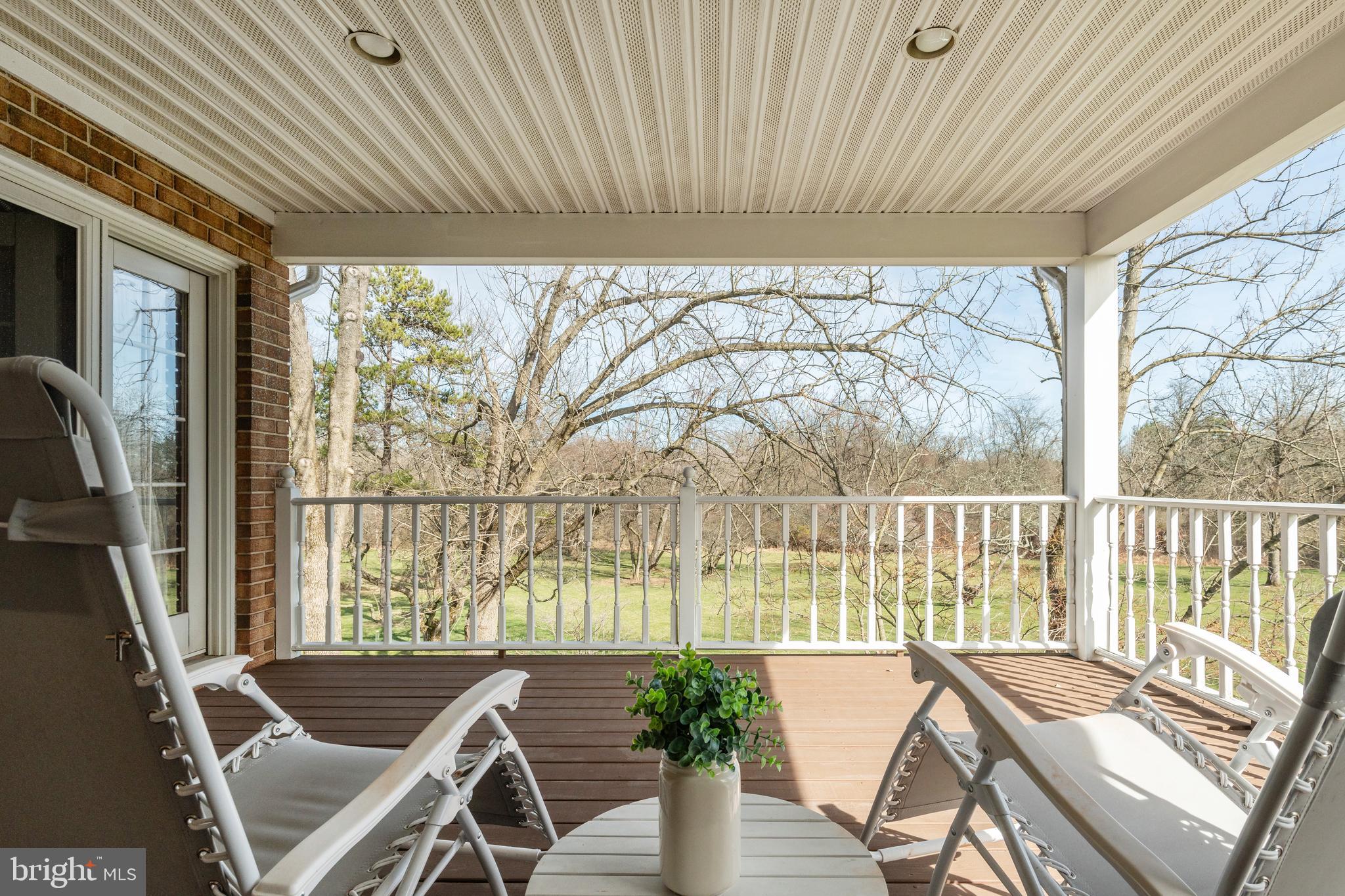 COUNTRY CLUB ESTS - Residential