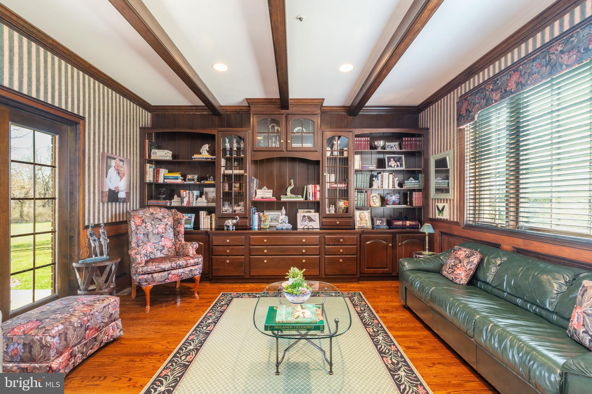 COUNTRY CLUB ESTS - Residential