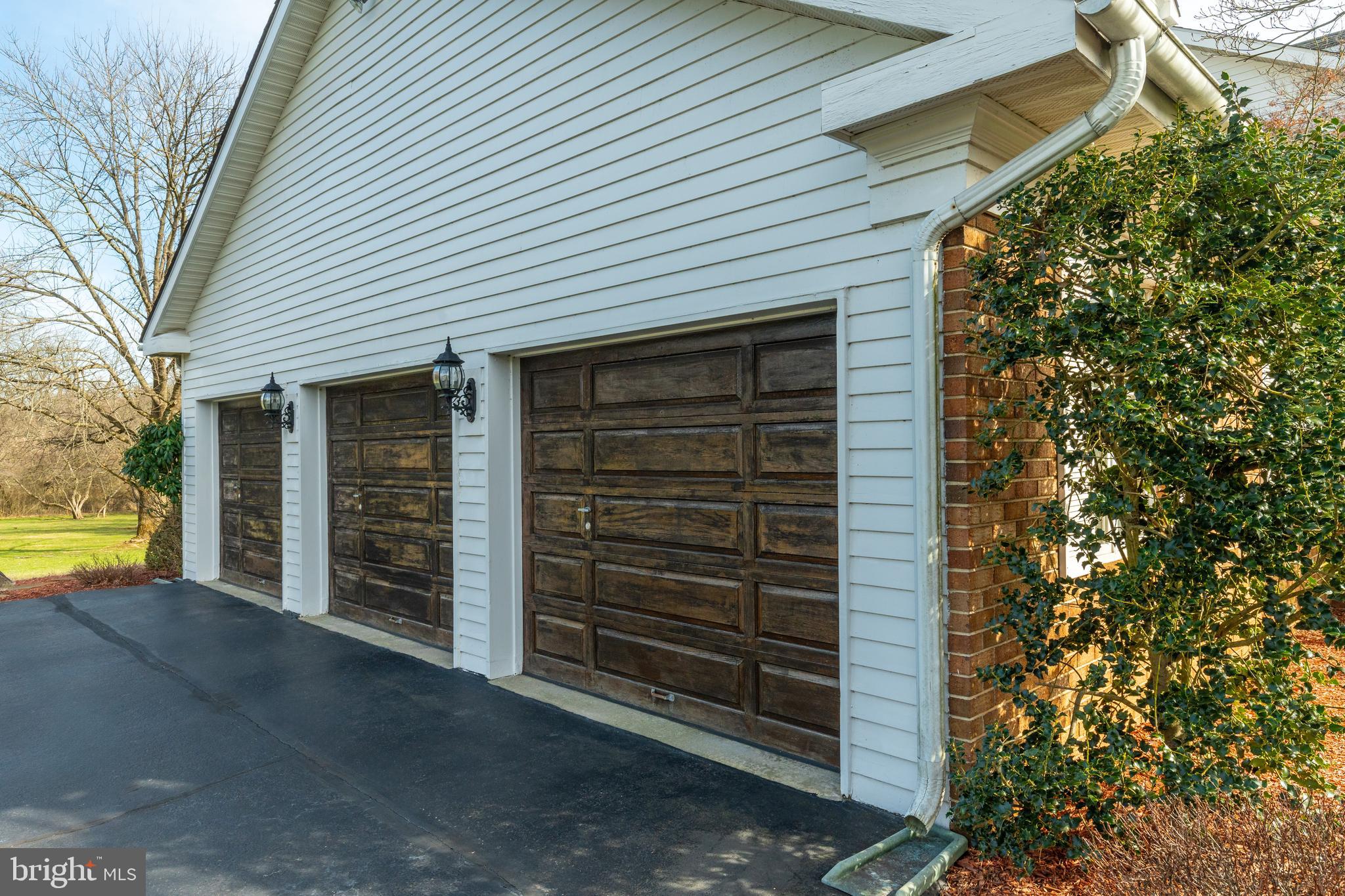 COUNTRY CLUB ESTS - Residential