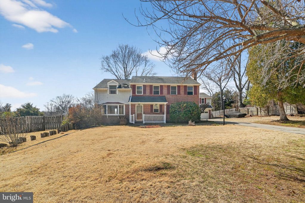 Photo of 902 Surrey Drive, BLUE BELL, PA 19422 (MLS # PAMC2156066)