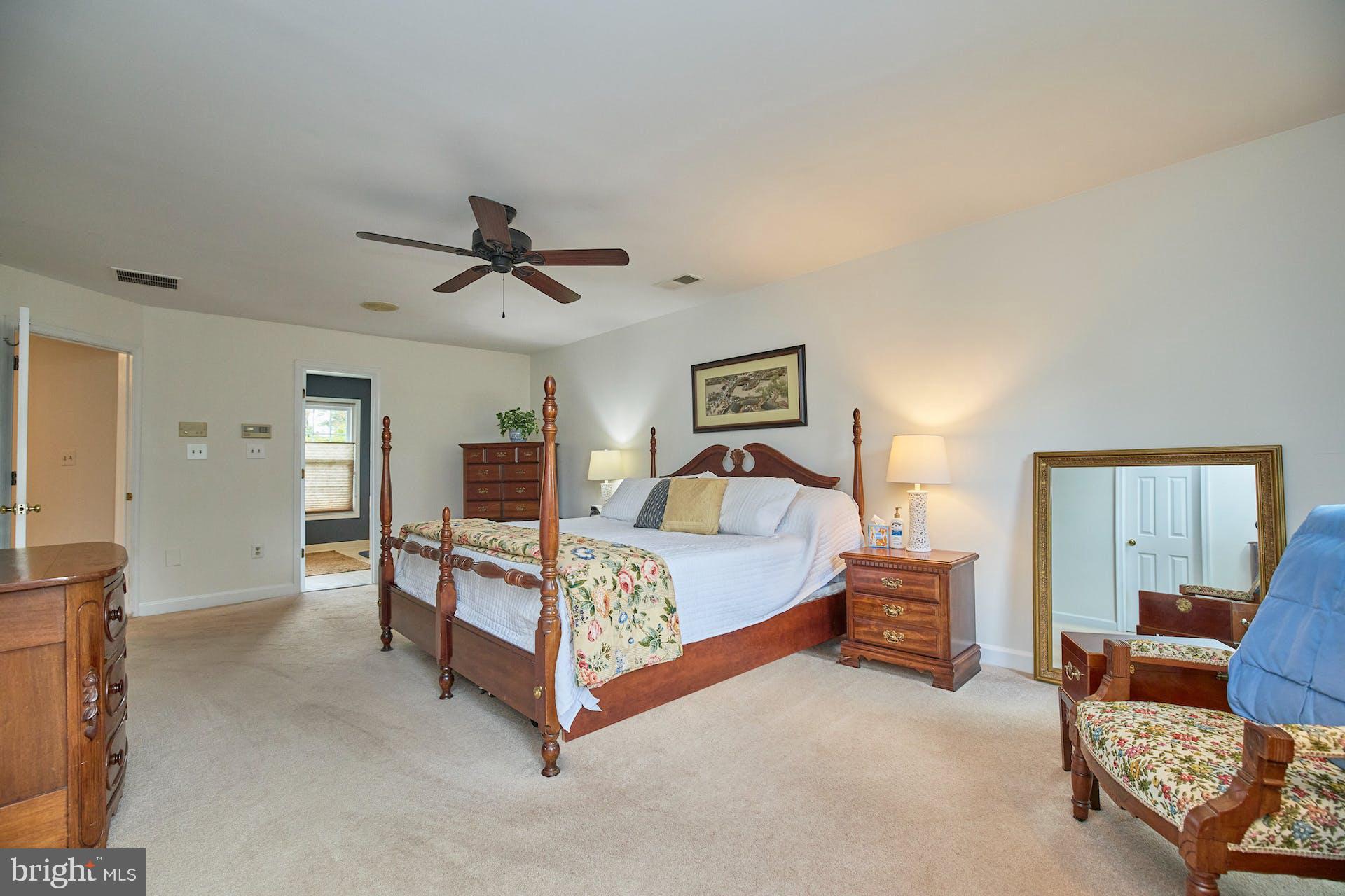 FAIRFAX HUNT - Residential