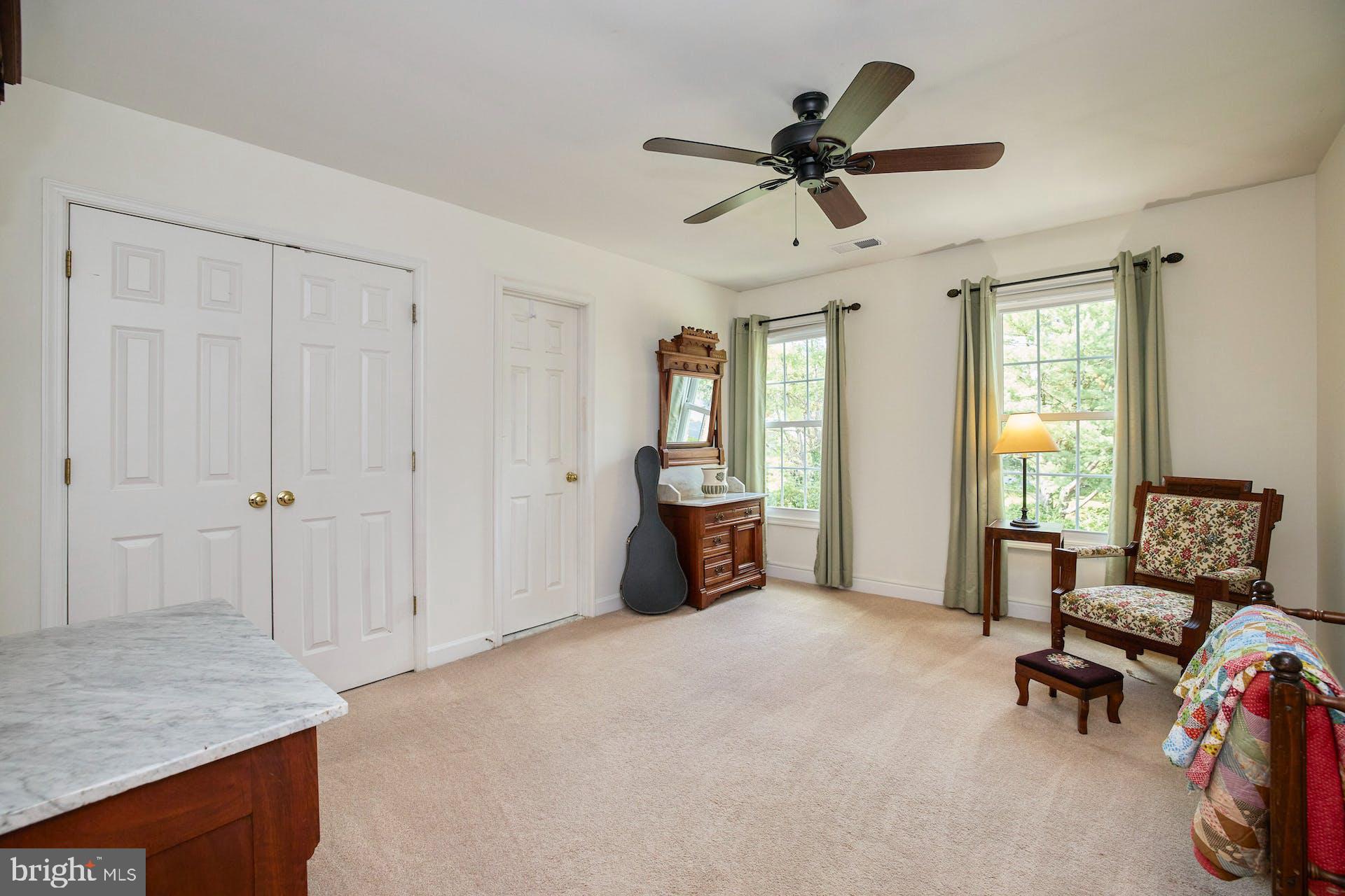 FAIRFAX HUNT - Residential