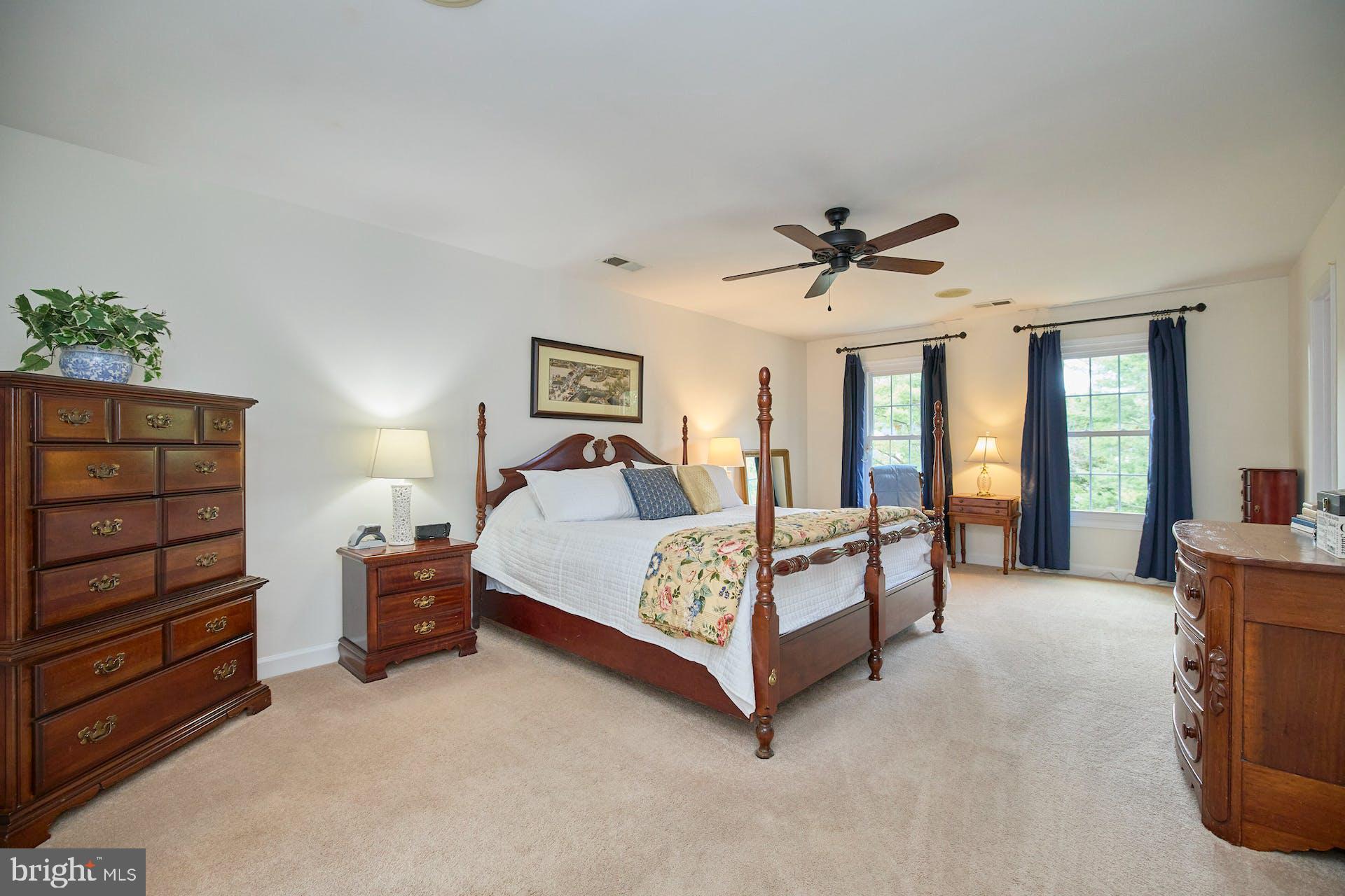 FAIRFAX HUNT - Residential