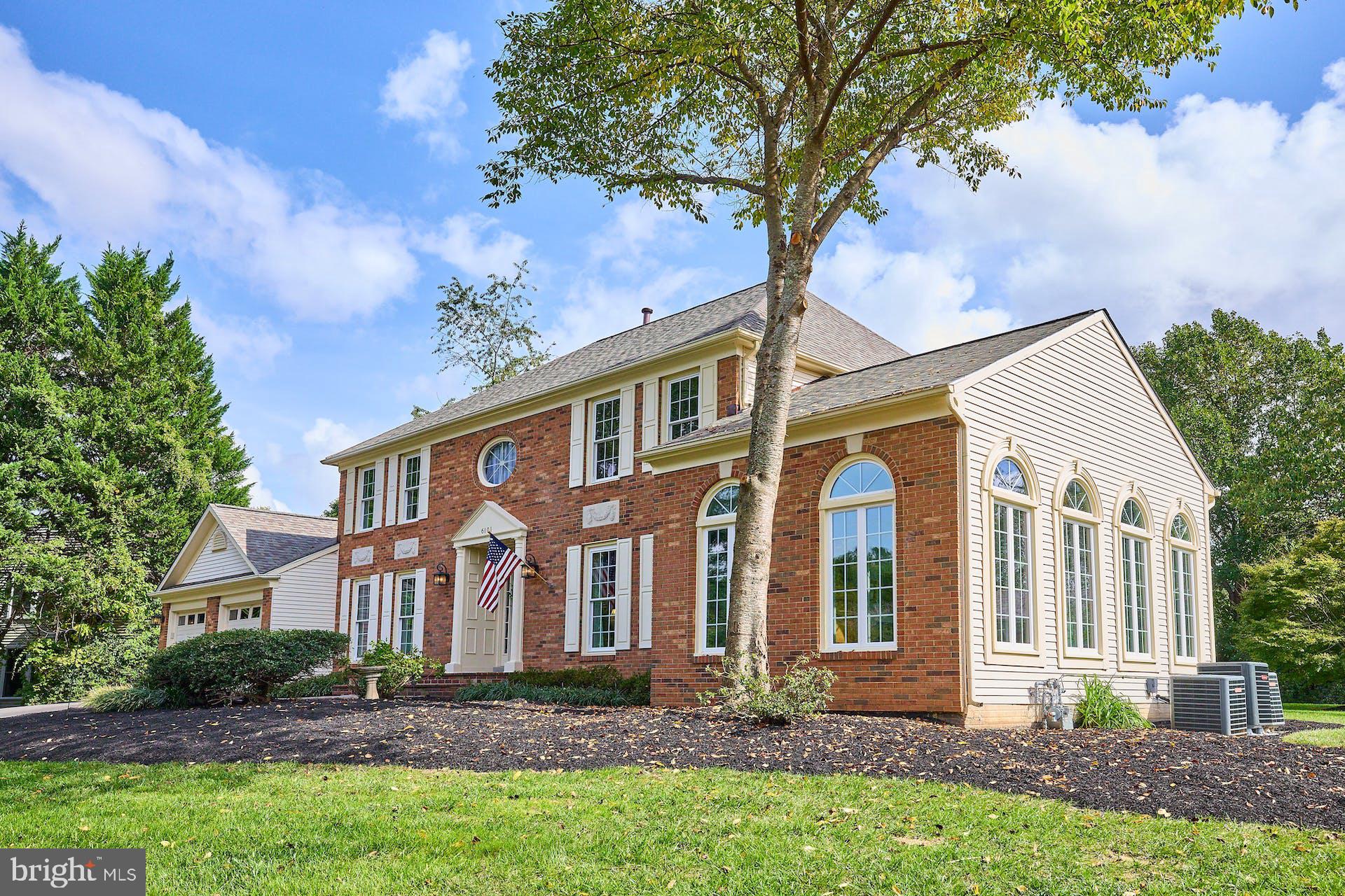 FAIRFAX HUNT - Residential