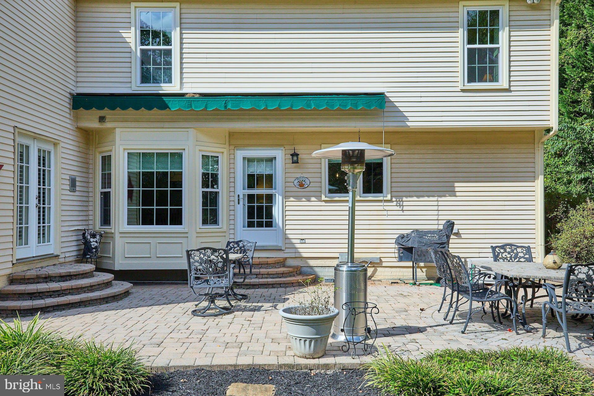 FAIRFAX HUNT - Residential