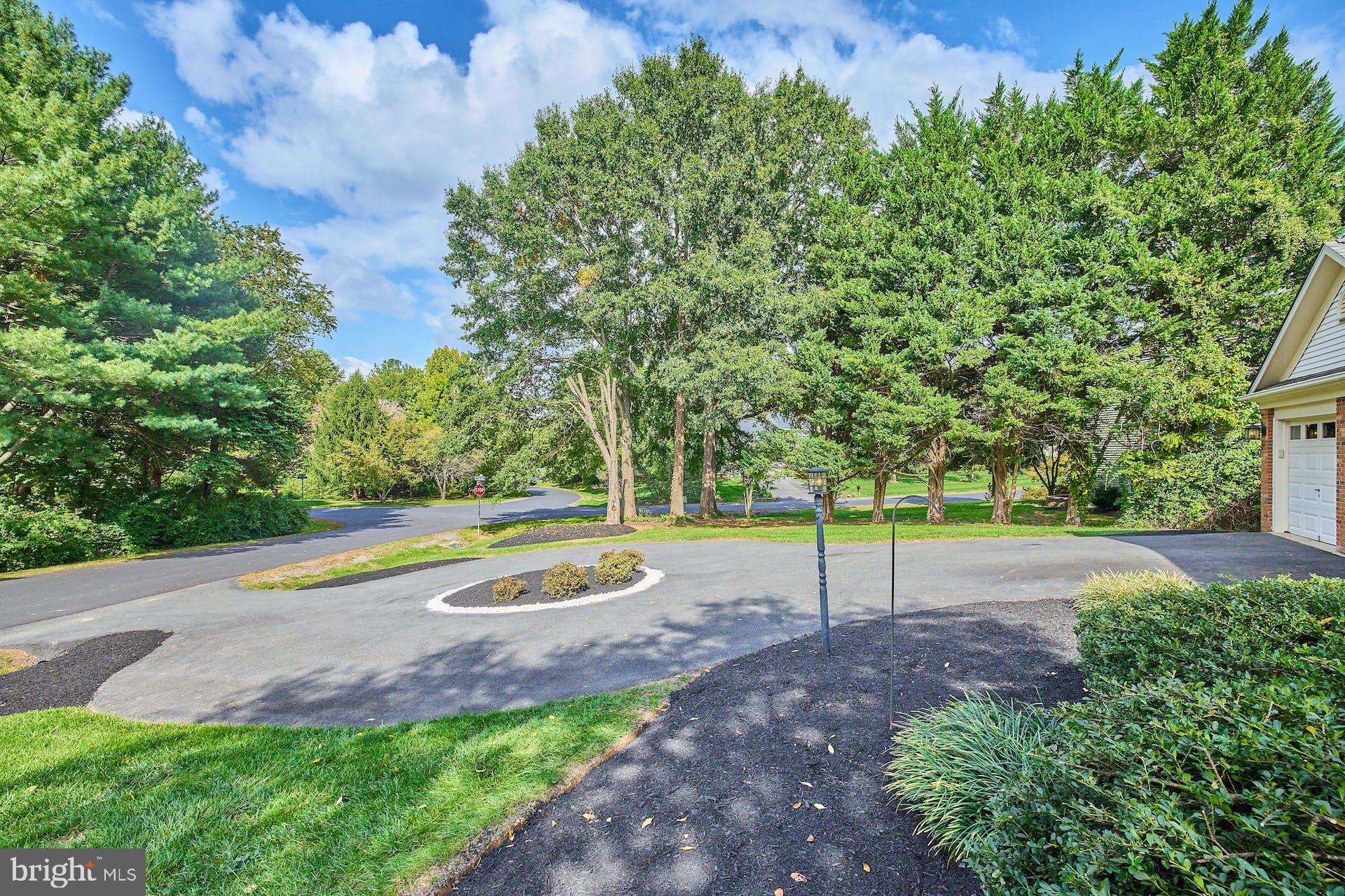 FAIRFAX HUNT - Residential