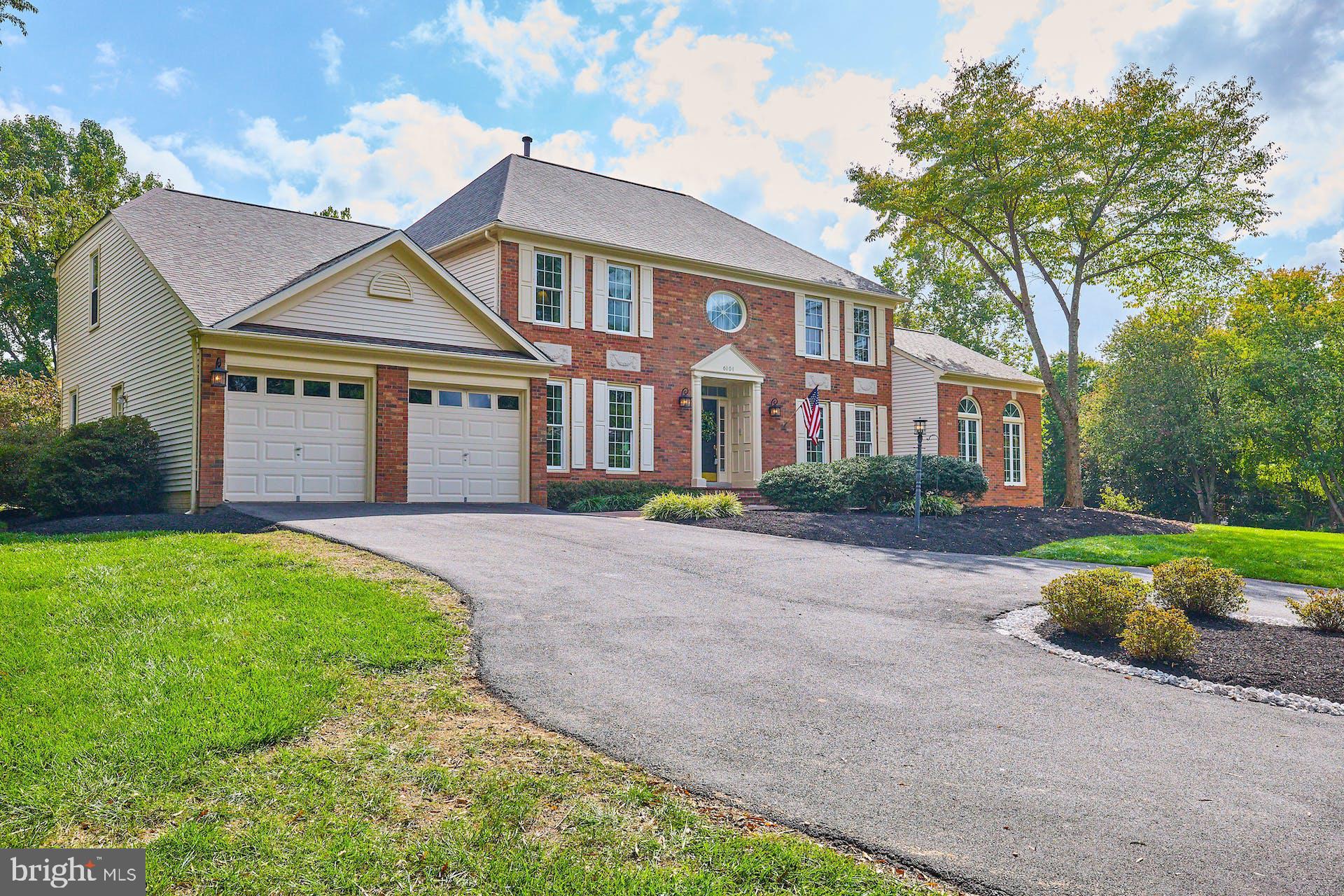 FAIRFAX HUNT - Residential