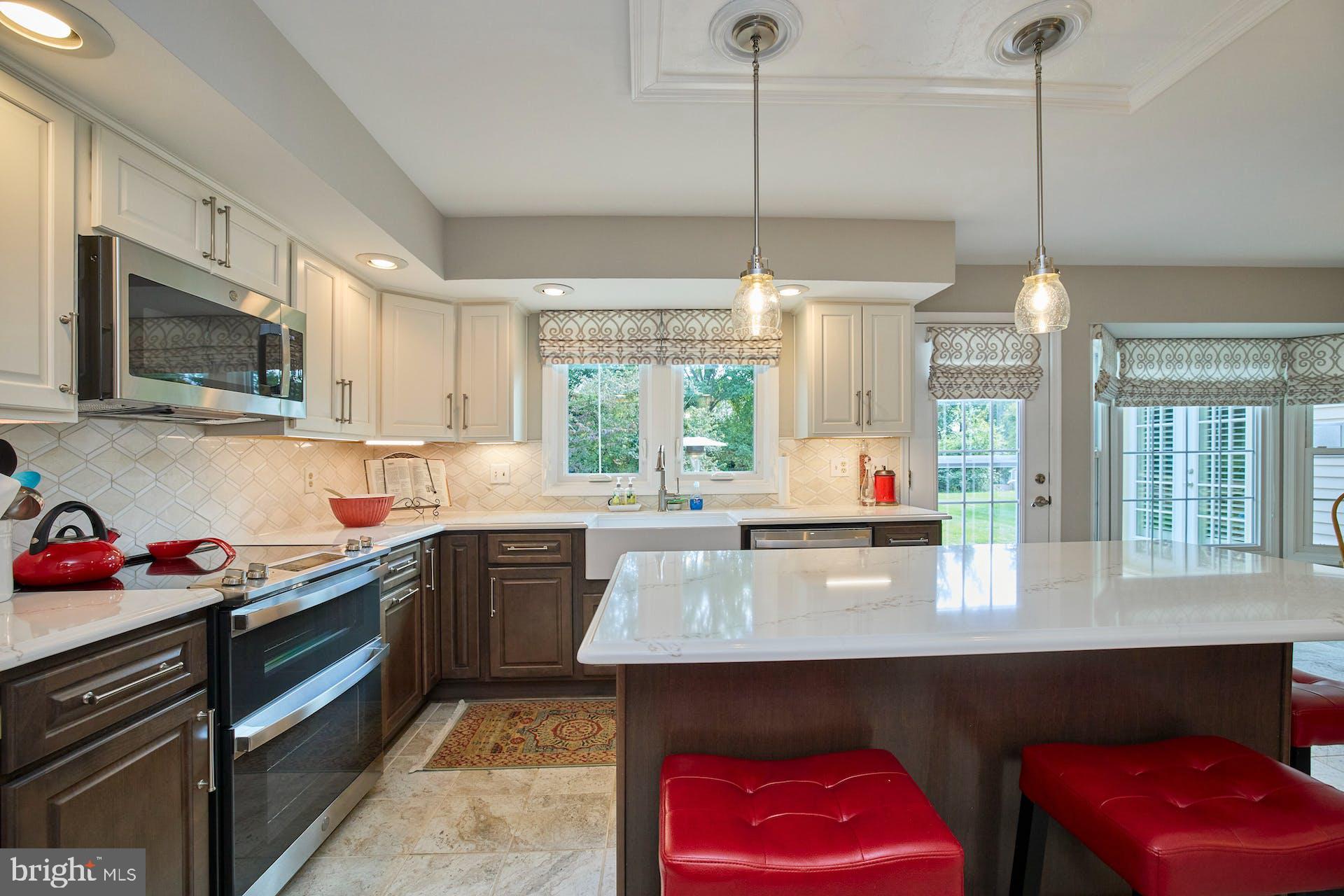 FAIRFAX HUNT - Residential