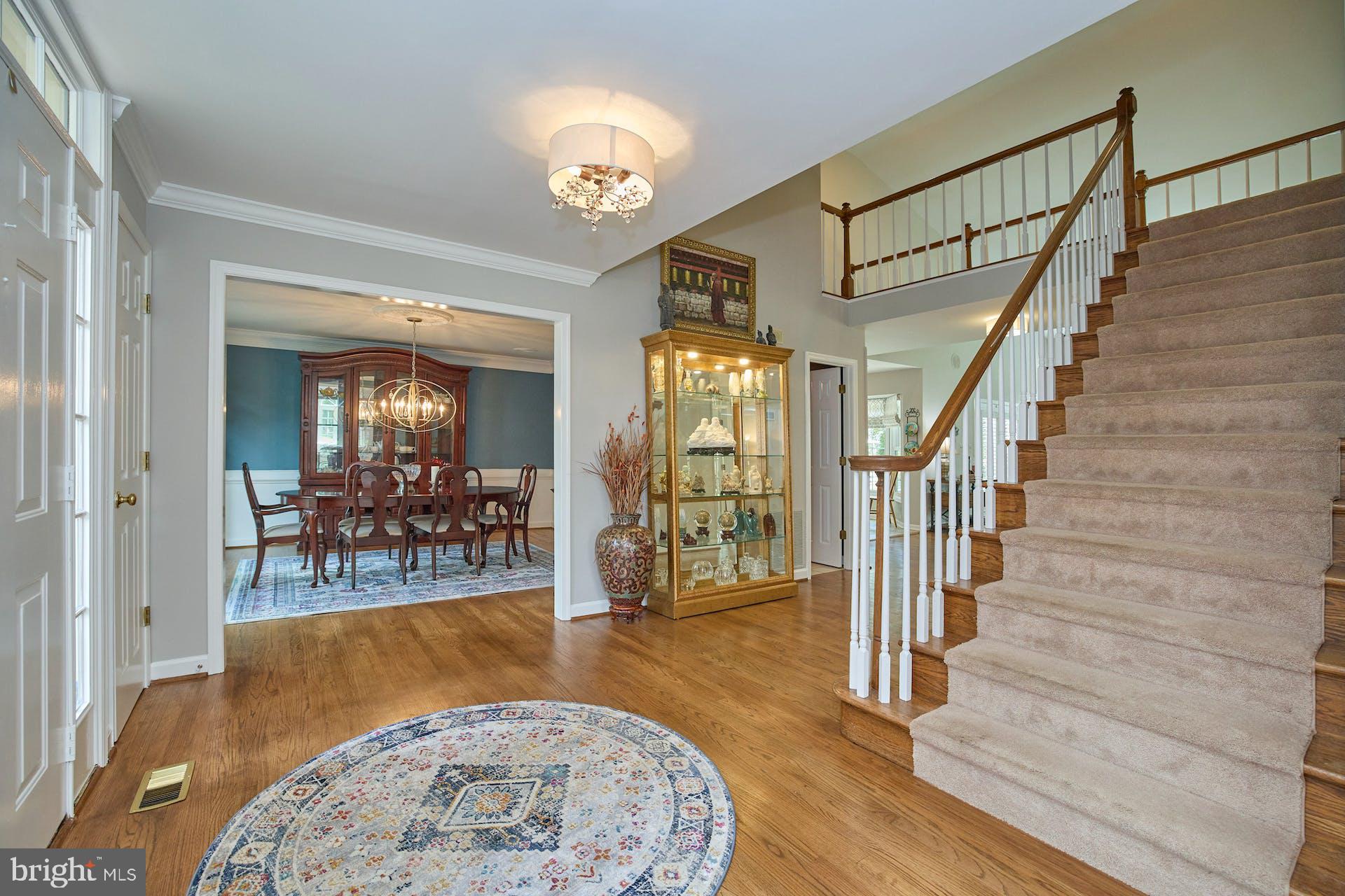 FAIRFAX HUNT - Residential