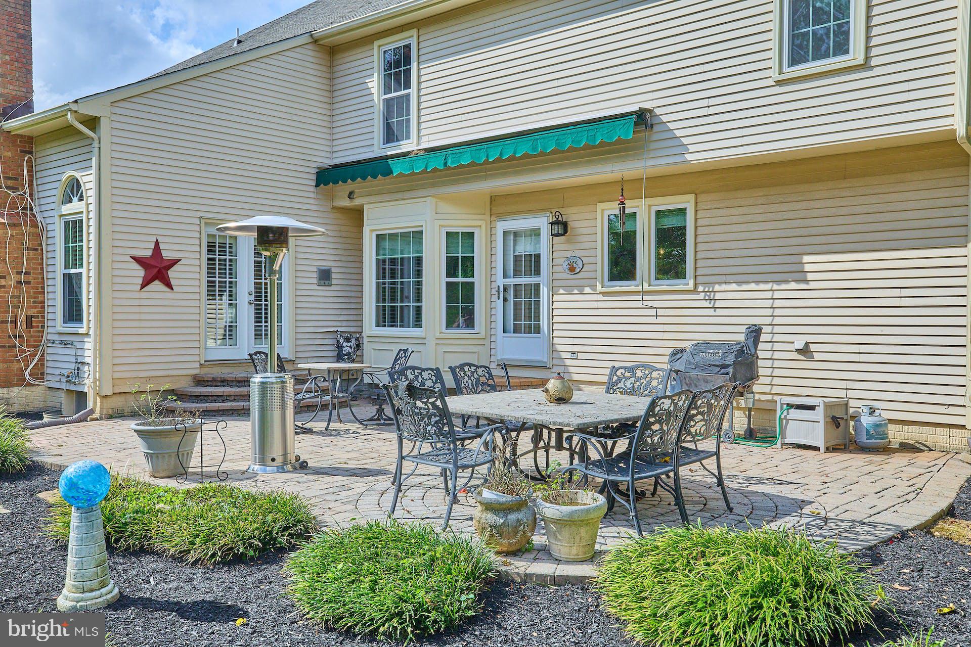 FAIRFAX HUNT - Residential