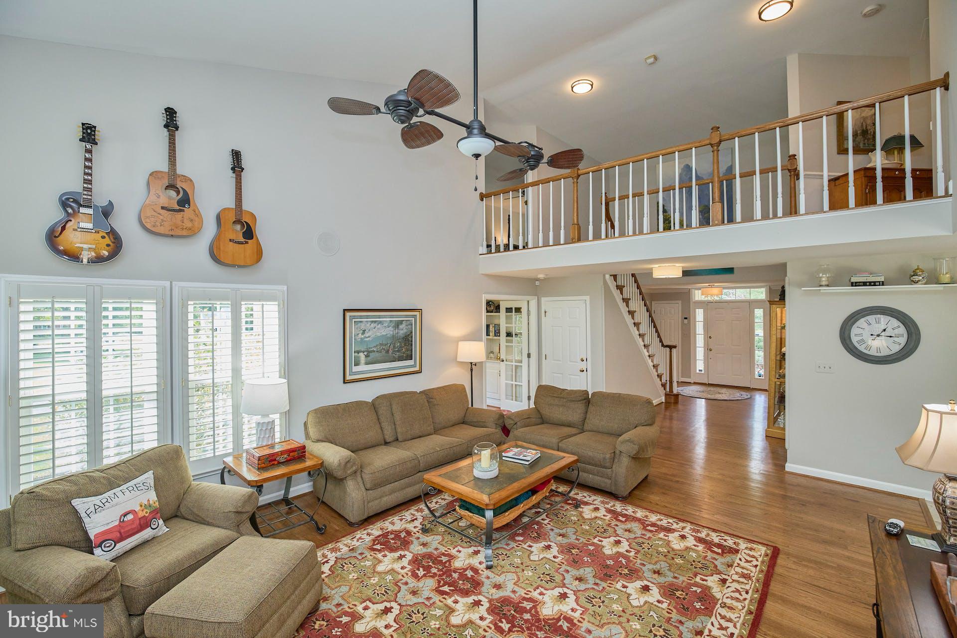 FAIRFAX HUNT - Residential